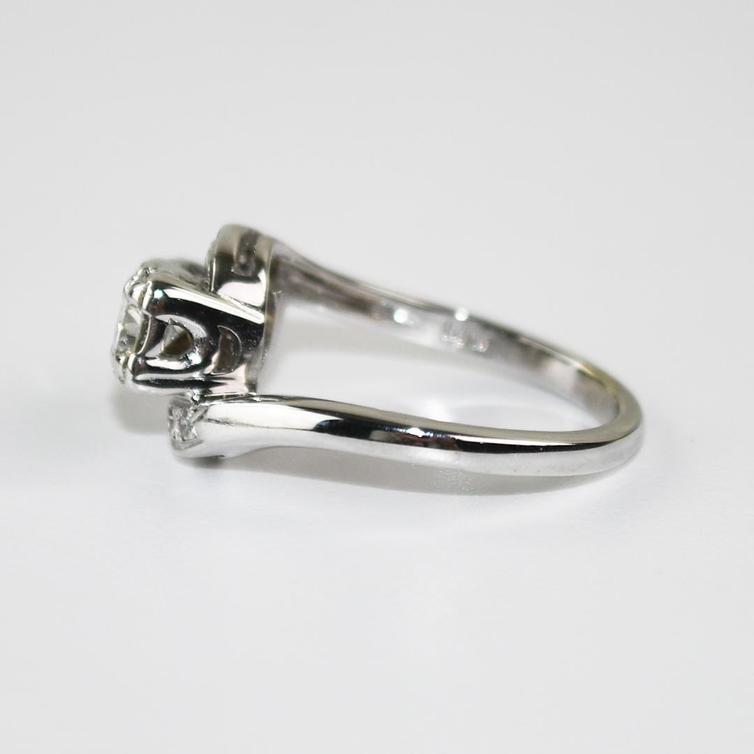 Bague en or blanc 13K avec diamant vintage 0.70ct Unisexe en vente