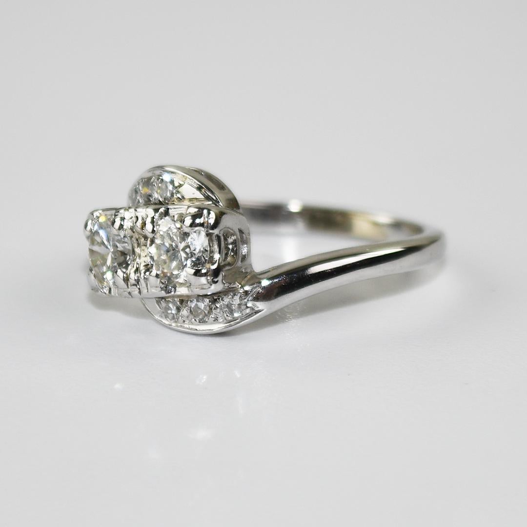 Bague en or blanc 13K avec diamant vintage 0.70ct en vente 1