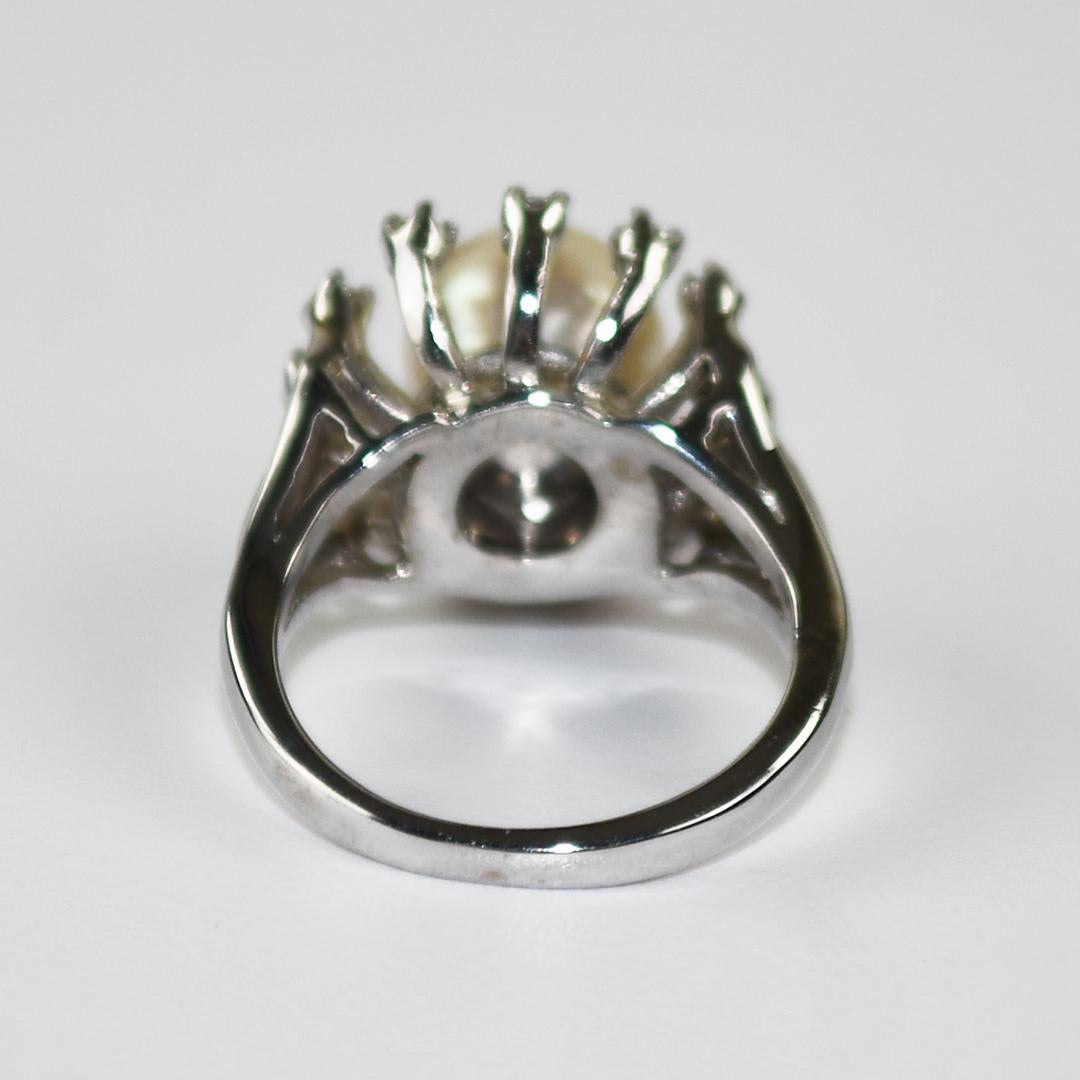 Anillo vintage de perlas y diamantes de oro blanco de 13 quilates 5,5 g en Excelente estado para la venta en Laguna Beach, CA