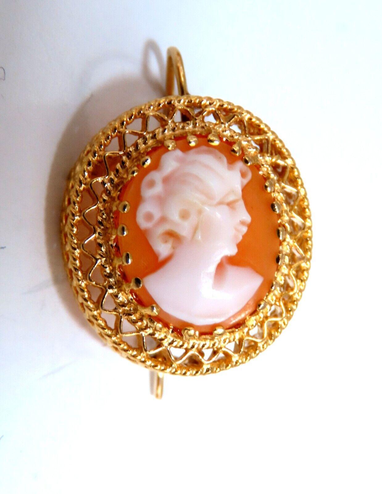 Orecchini Cameo da 13 mm con filo a spirale 14kt In condizioni Nuovo in vendita a New York, NY