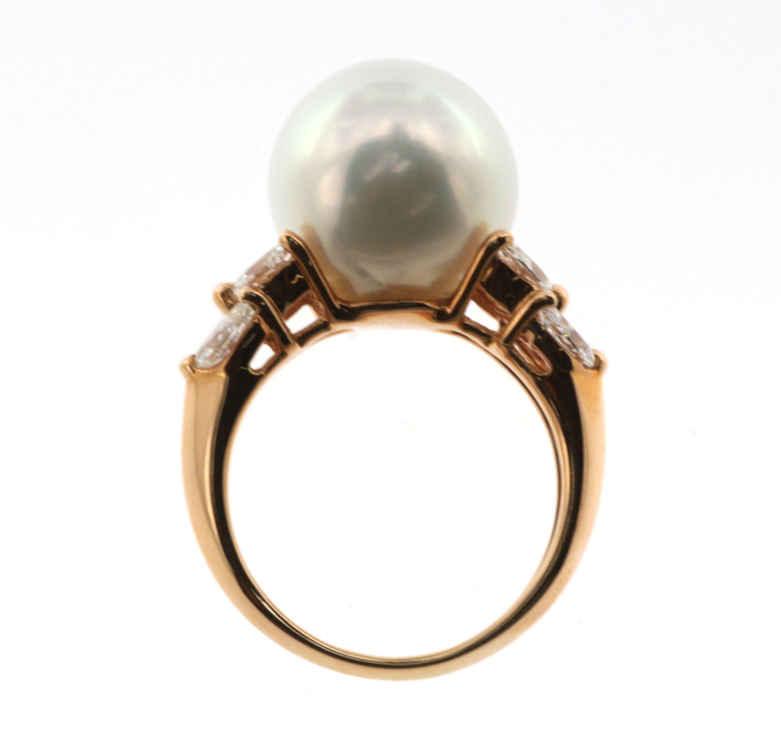Contemporary South Sea Pearl Diamond Ring in 18 Karat Rose Gold For Sale