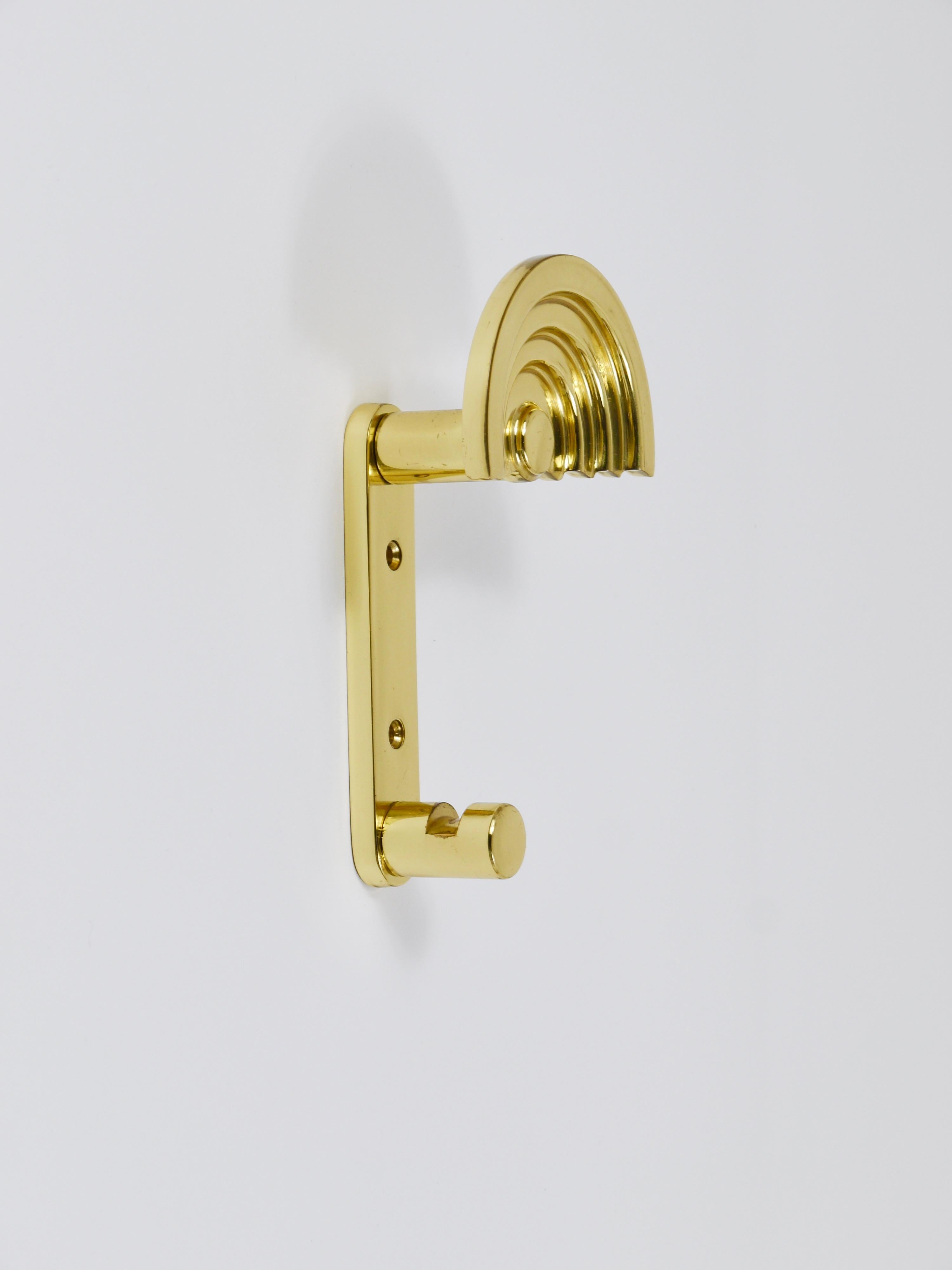 13x Ettore Sottsass Postmoderne Wandmantelhaken aus Messing, 1985, Valli & Valli Italien im Angebot 11