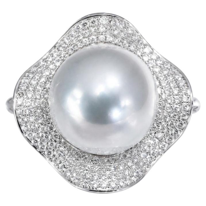 Cocktailring mit einer 14–15 mm großen australischen weißen Südseeperle und Diamant-Pavé, 18 Karat Weißgold