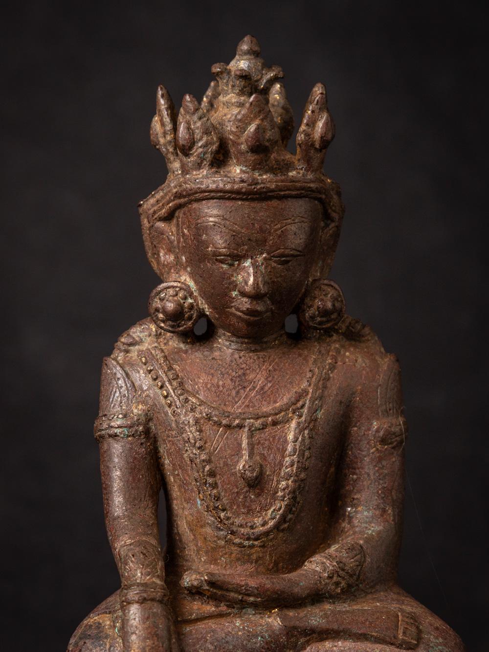Burmese 14-15th century Special Antique Bronze Arakan Buddha Statue from Burma For Sale