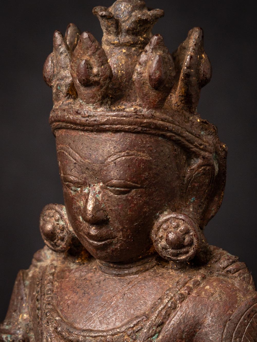 14-15th century Special Antique Bronze Arakan Buddha Statue from Burma For Sale 2