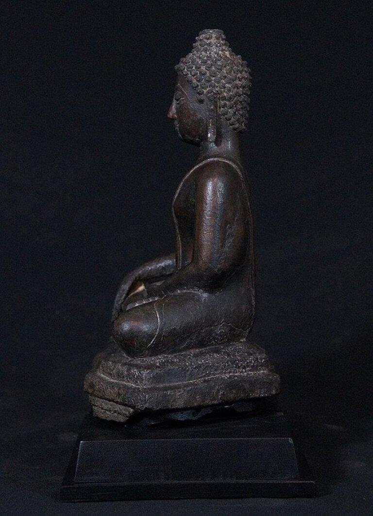 14-15th century Thai Buddha from Thailand  Original Buddhas In Good Condition For Sale In DEVENTER, NL