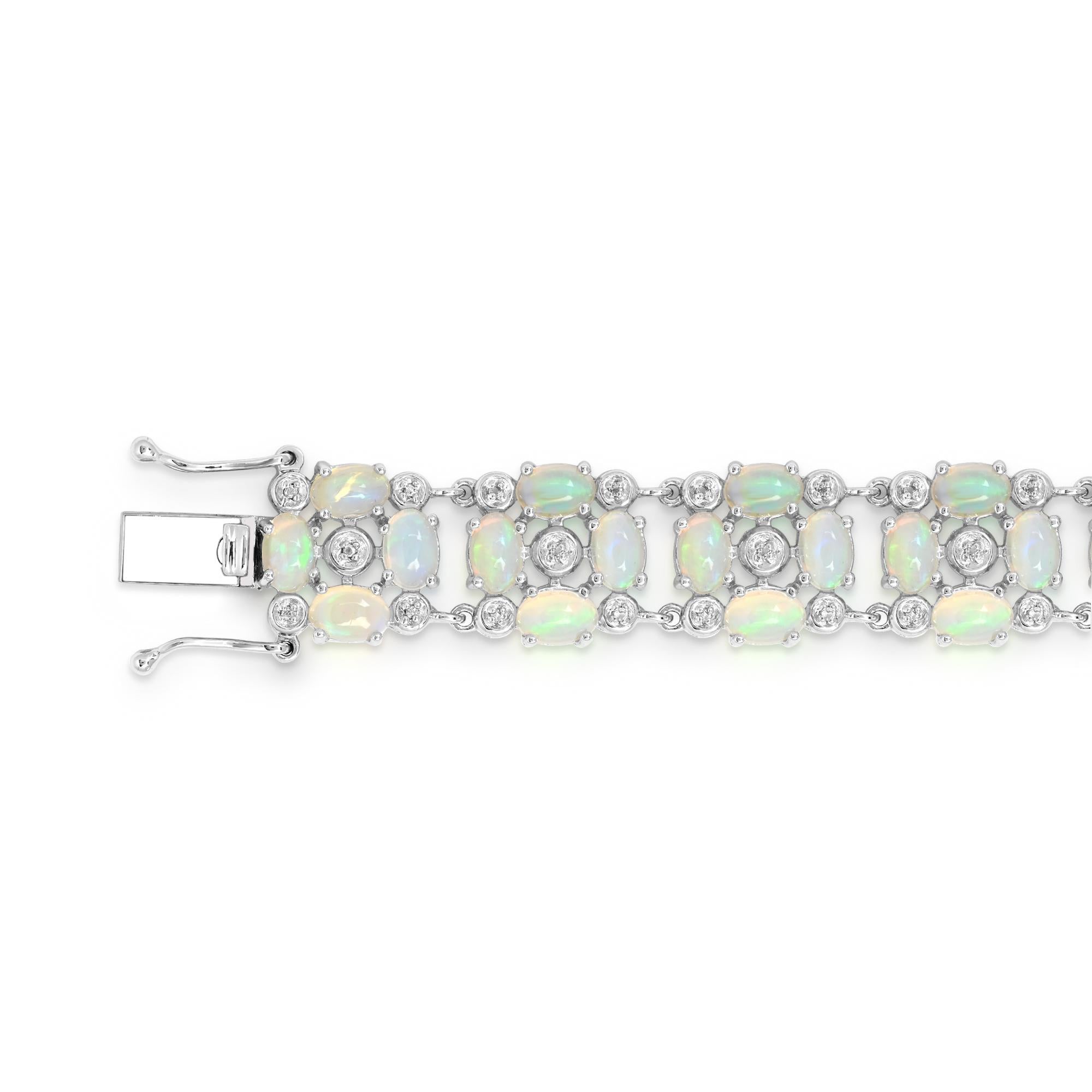14-7/8 Carat Oval Opal and White Topaz Sterling Silver Bracelet In New Condition For Sale In New York, NY