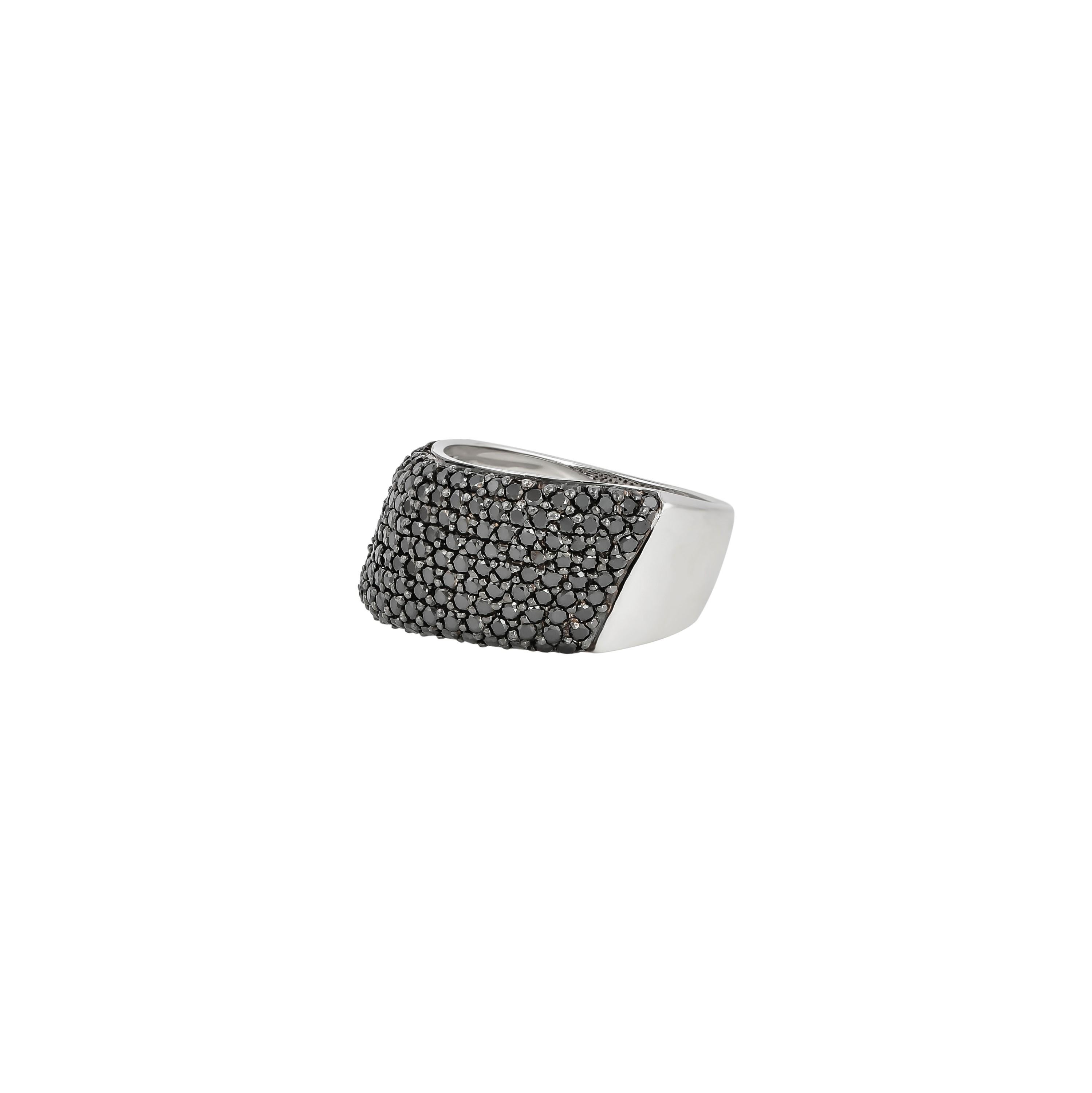 Sunita Nahata Black Diamond 1.40ct. Fancy Ring in 14Karat White Gold. In New Condition For Sale In Hong Kong, HK