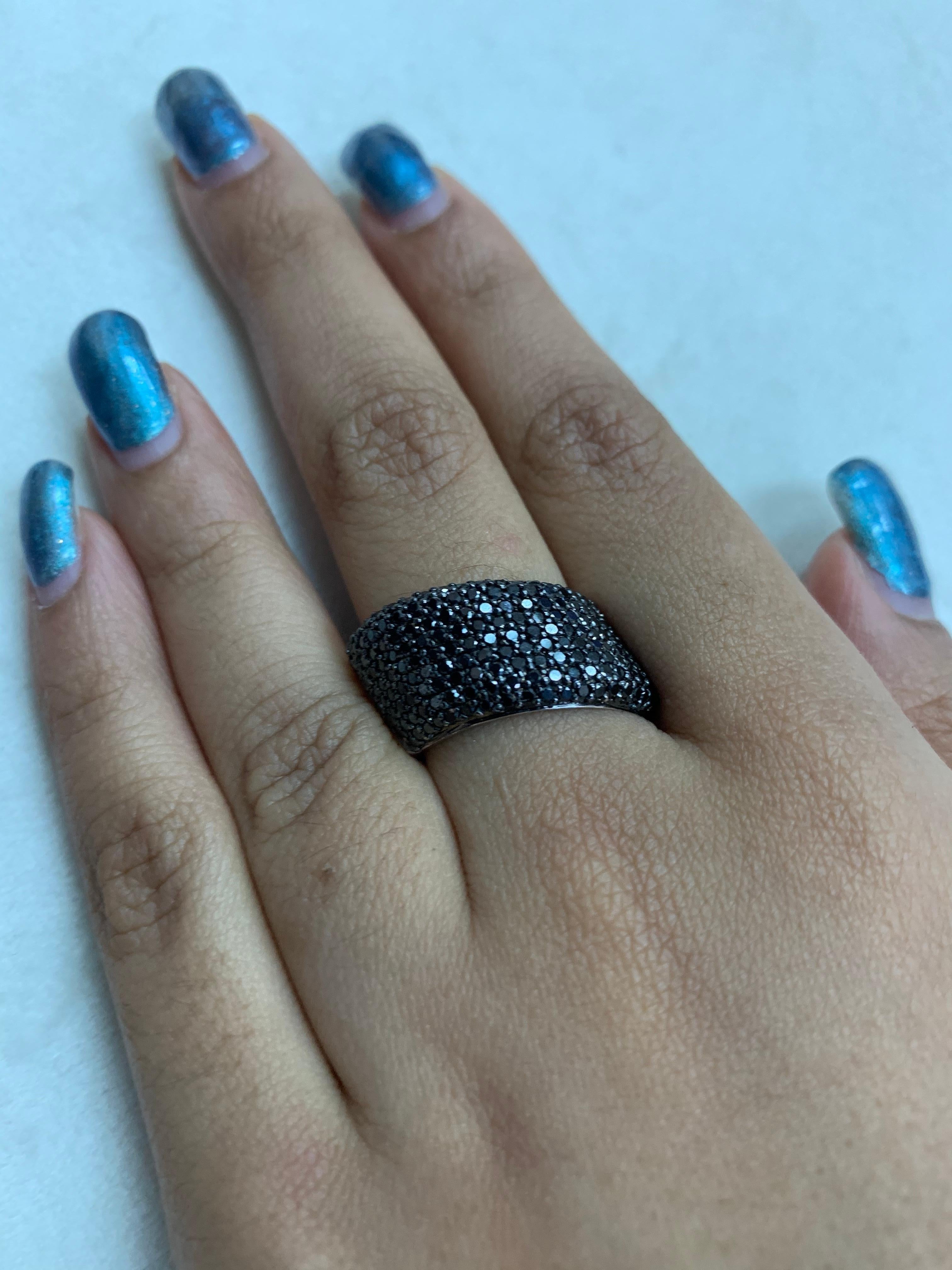 Women's Sunita Nahata Black Diamond 1.40ct. Fancy Ring in 14Karat White Gold. For Sale