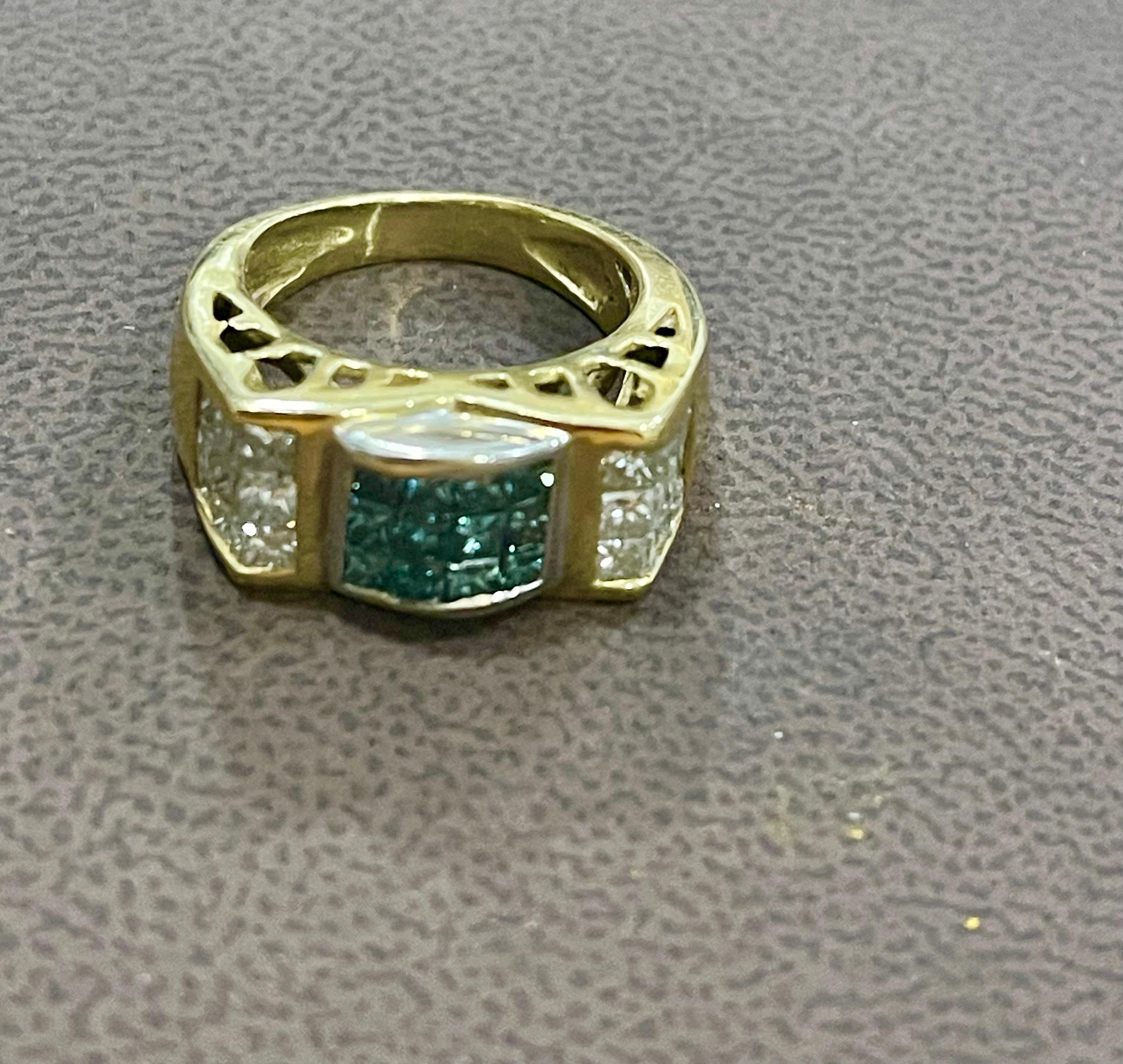 Women's 1.4 Carat Blue and White Diamond Cocktail Ring 14 Karat Yellow Gold For Sale