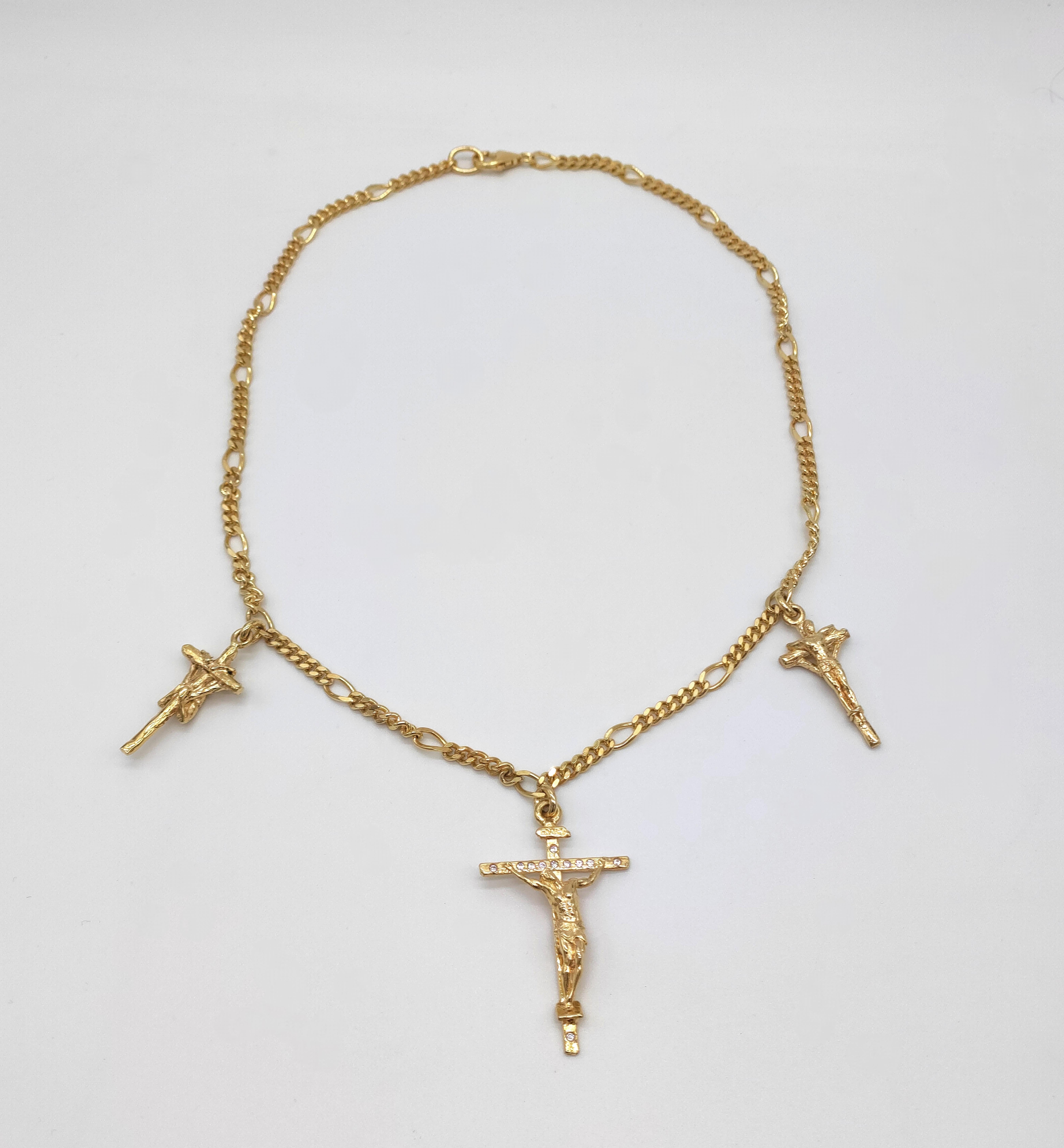 14 Karat Kreuze Gold und Diamanten Halskette „Golgota Hill“ 1