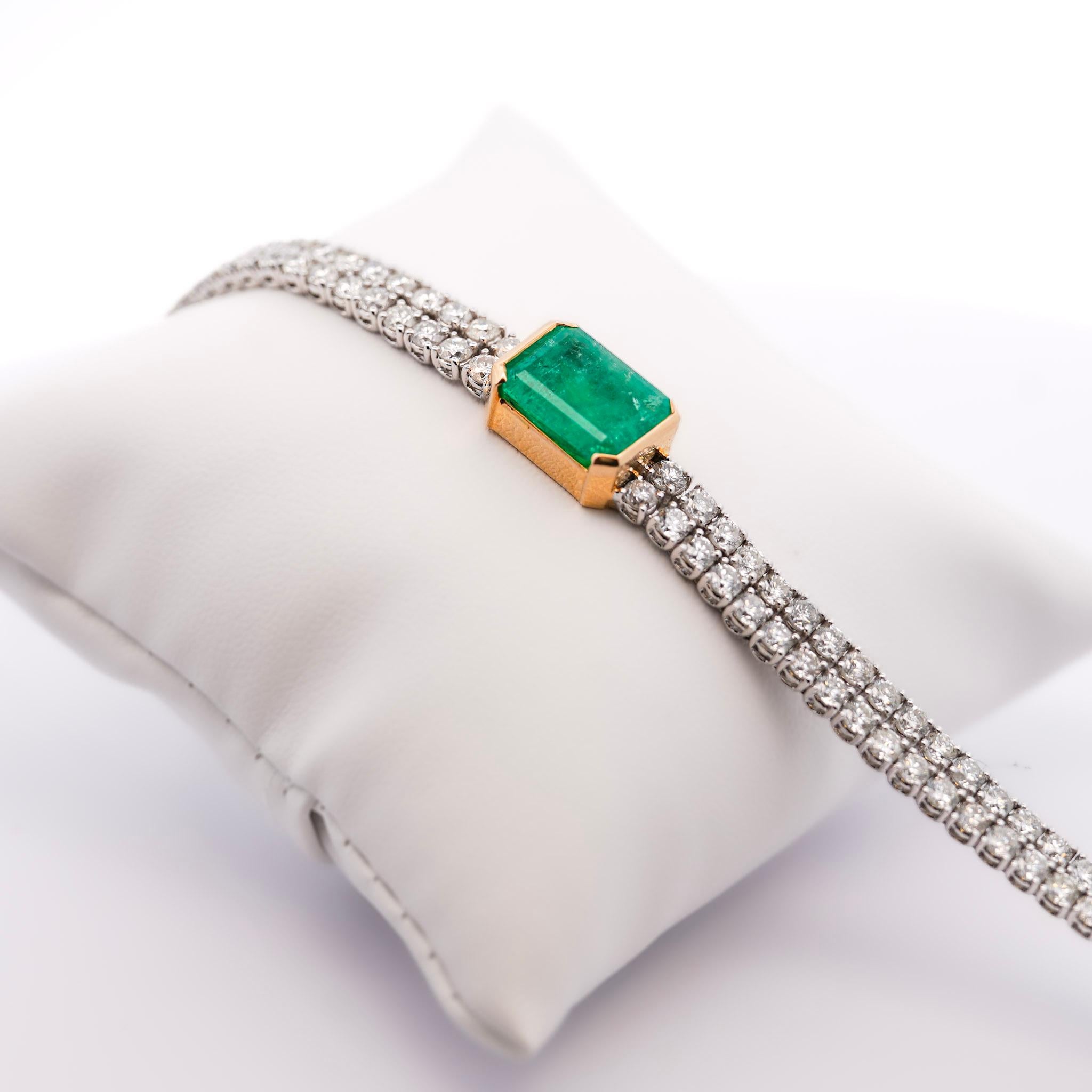 14 Carat Emerald Center and Diamond 2 Strand Tennis Bracelet For Sale 6