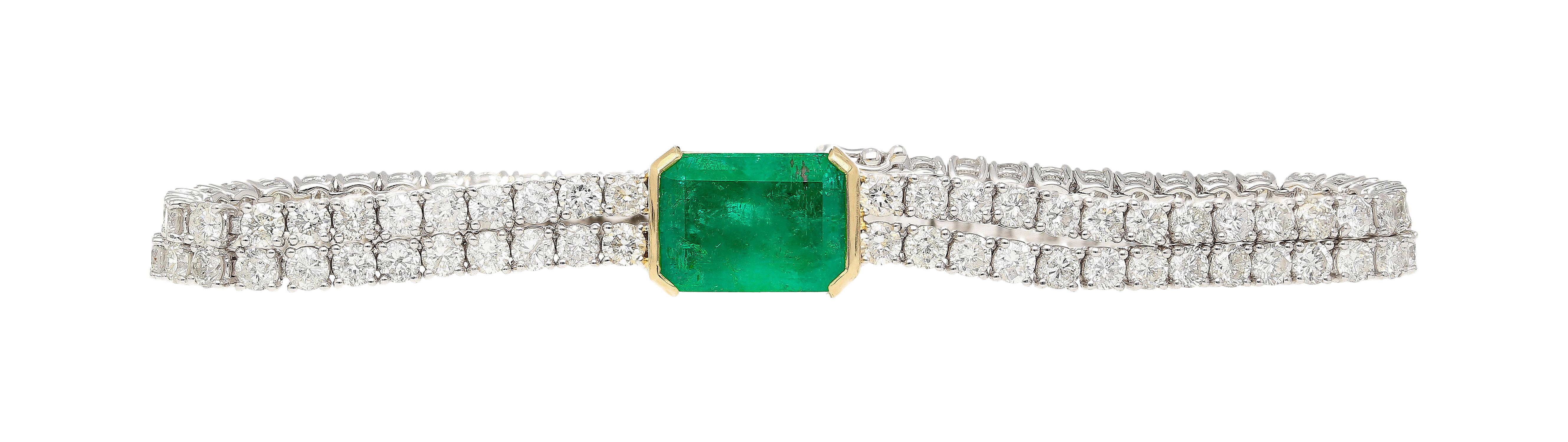 This item is made to order. Carat weights, gold weights, and measurements are subject to a slight variance. While the emerald center stone will be of the same exceptional quality, please note that each made-to-order piece is unique and may vary