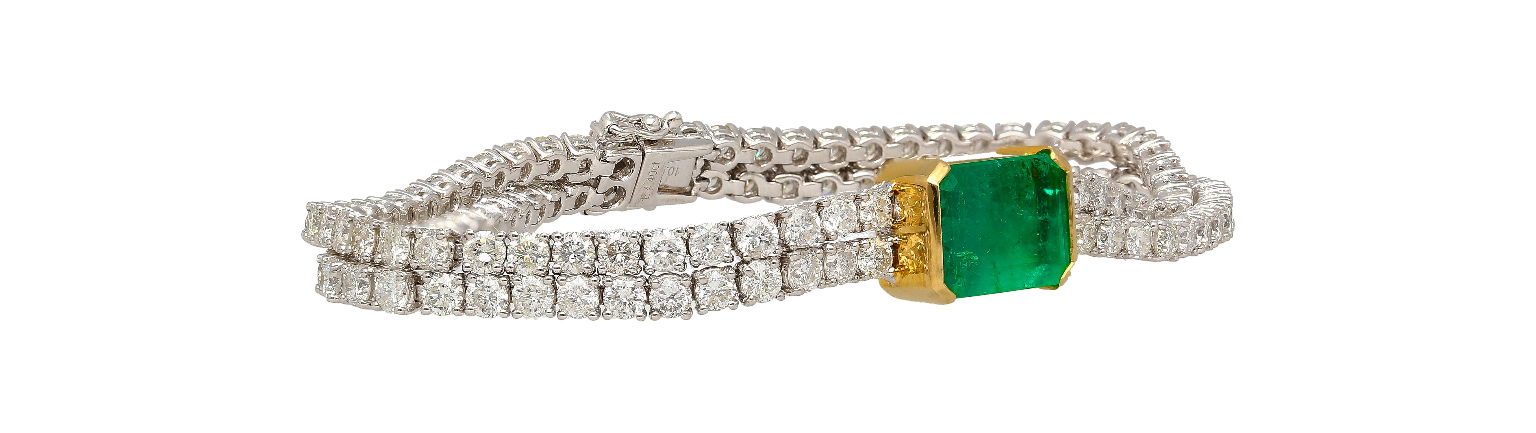 Emerald Cut 14 Carat Emerald Center and Diamond 2 Strand Tennis Bracelet For Sale