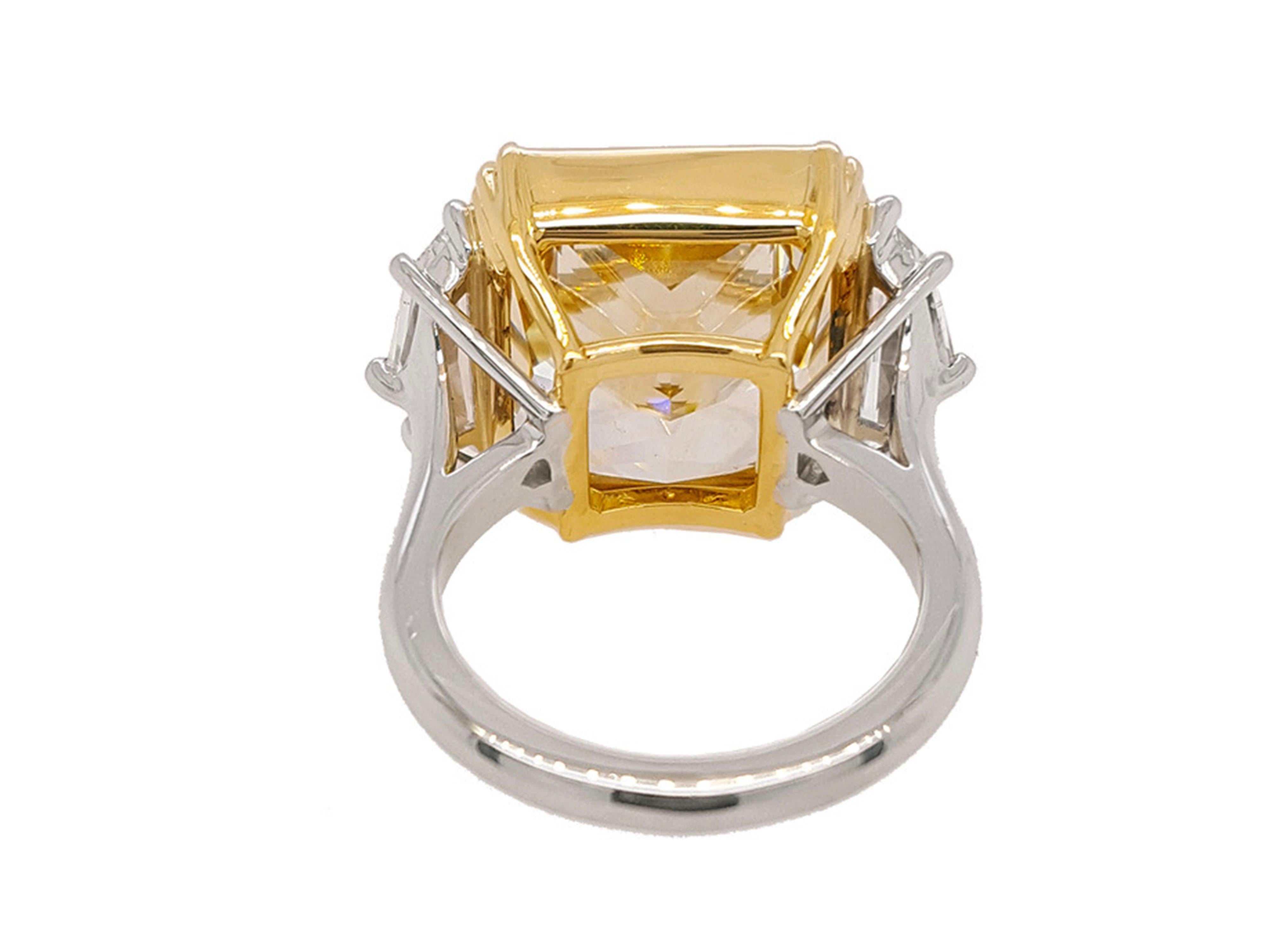 14 Karat Fancy Hellgelber Diamant-Verlobungsring, 18 Karat Weißgold Gia-Bericht (Zeitgenössisch) im Angebot