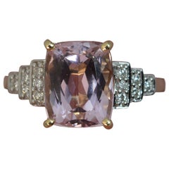 Vintage 14 Carat Gold 4.09 Carat Kunzite Diamond Statement Ring