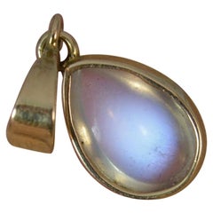 Vintage 14 Carat Gold and Moonstone Pearl Drop Pendant