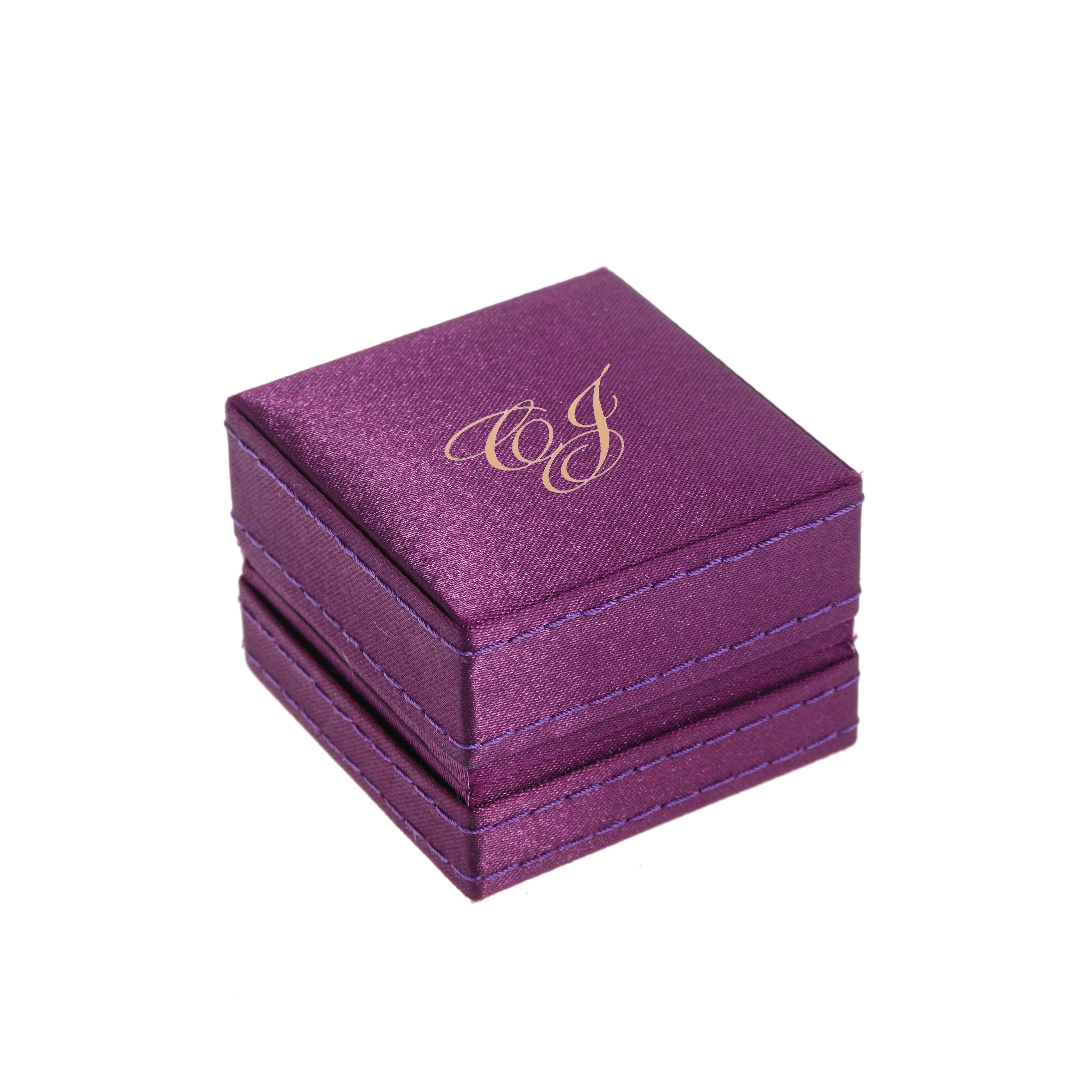 14 Carat Gold Pink Sapphire Ring In New Condition For Sale In Chesire, GB