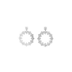Orecchini a goccia Looping da 14 carati con diamanti rotondi taglio Brilliante in oro bianco 18 carati