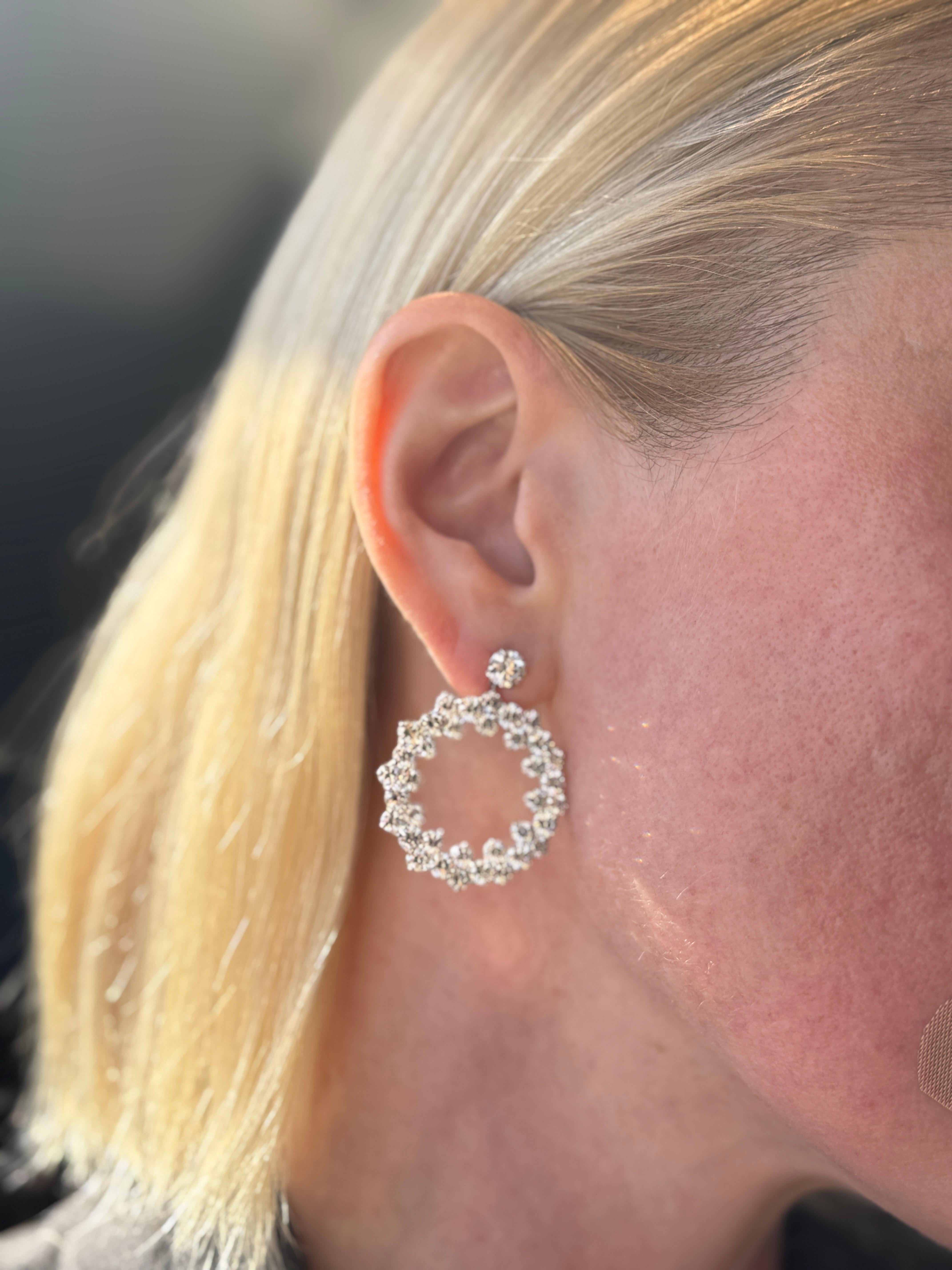 Round Cut 14 Carat Loop Drop Earrings with Round Brilliant Cut Diamonds 18K White Gold For Sale