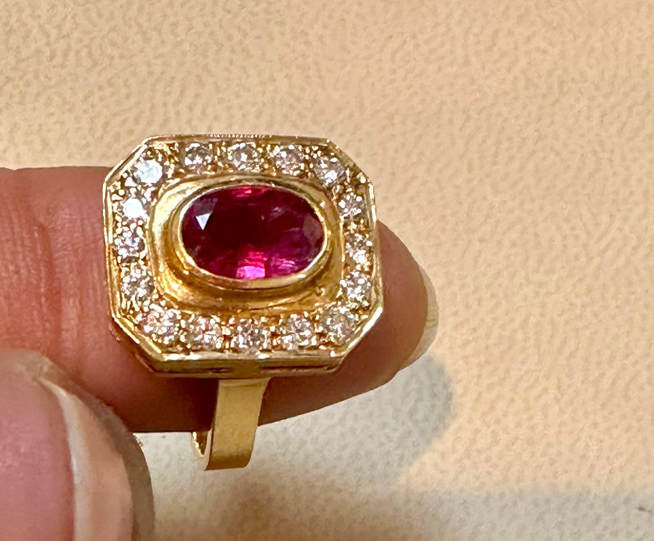 1.4 Carat Natural Oval  Ruby and 0.80 Carat Diamond 18 Karat Gold Ring For Sale 3