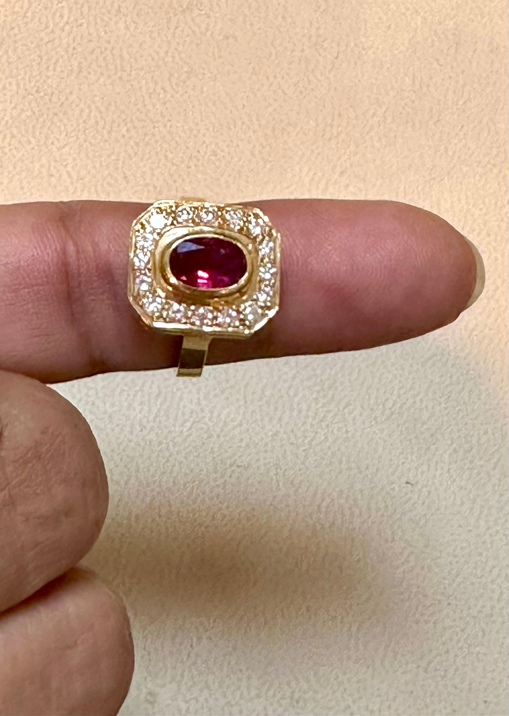1.4 Carat Natural Oval  Ruby and 0.80 Carat Diamond 18 Karat Gold Ring For Sale 4