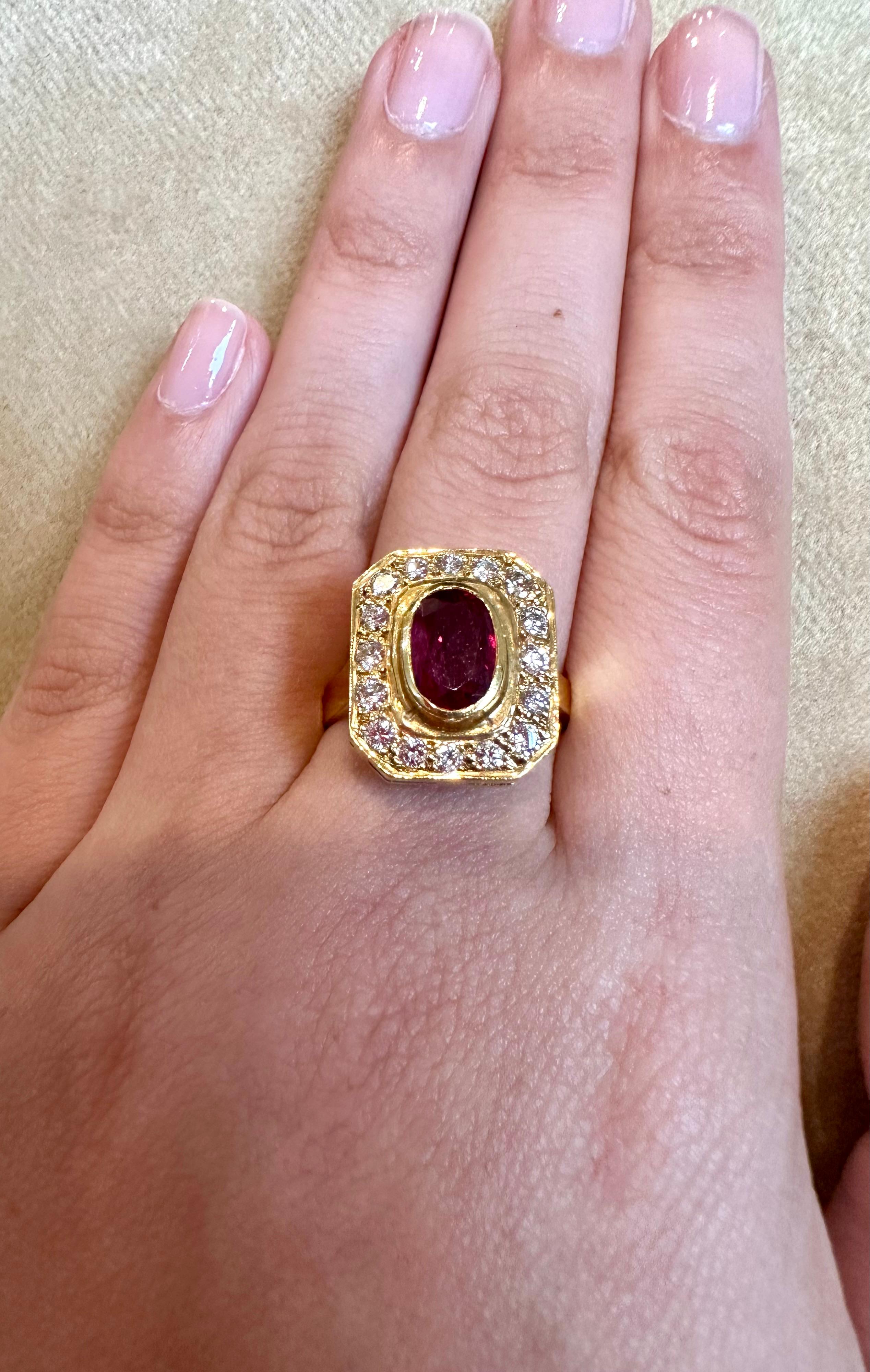 1.4 Carat Natural Oval  Ruby and 0.80 Carat Diamond 18 Karat Gold Ring For Sale 8