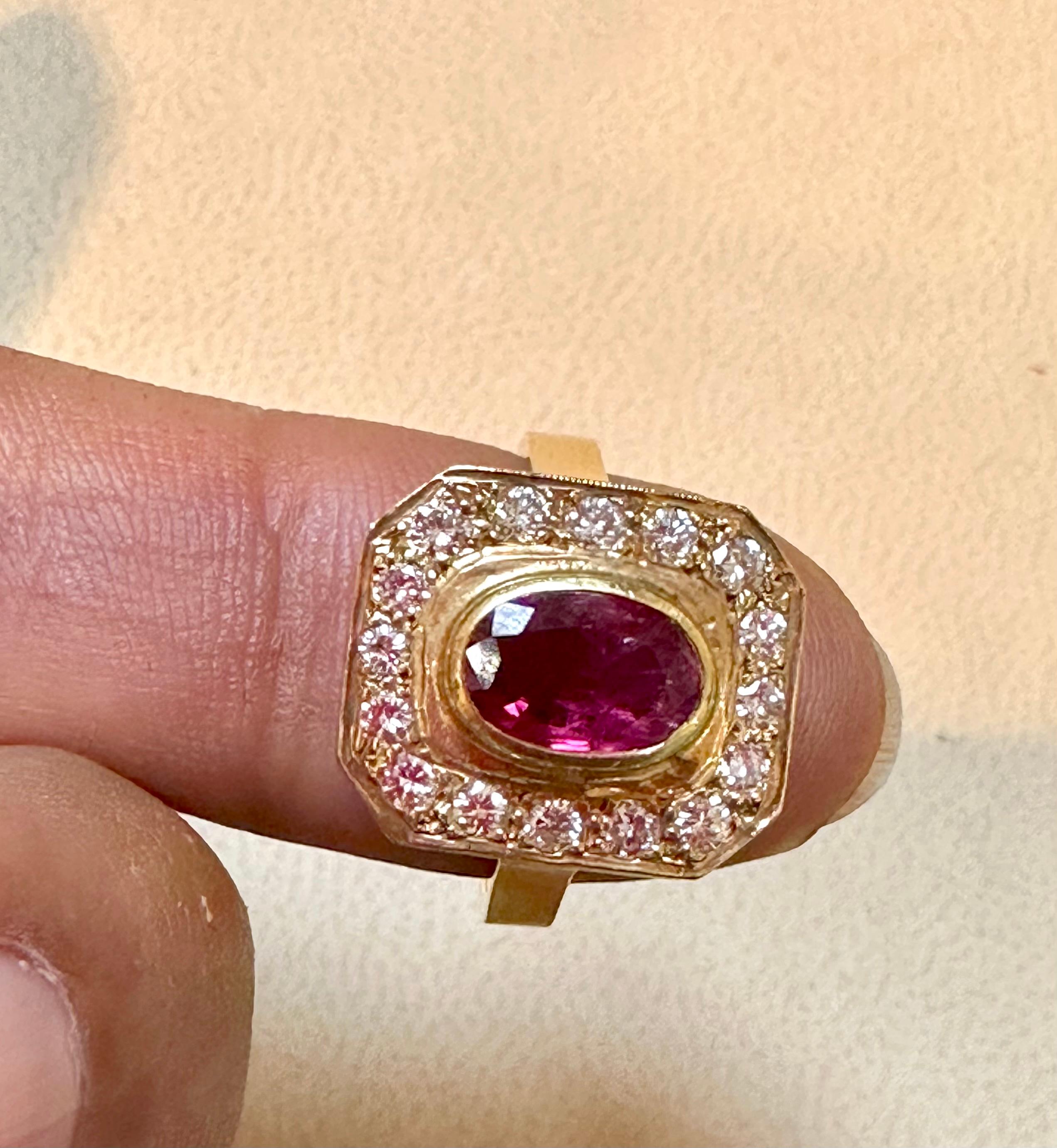 1.4 Carat Natural Oval  Ruby and 0.80 Carat Diamond 18 Karat Gold Ring For Sale 1