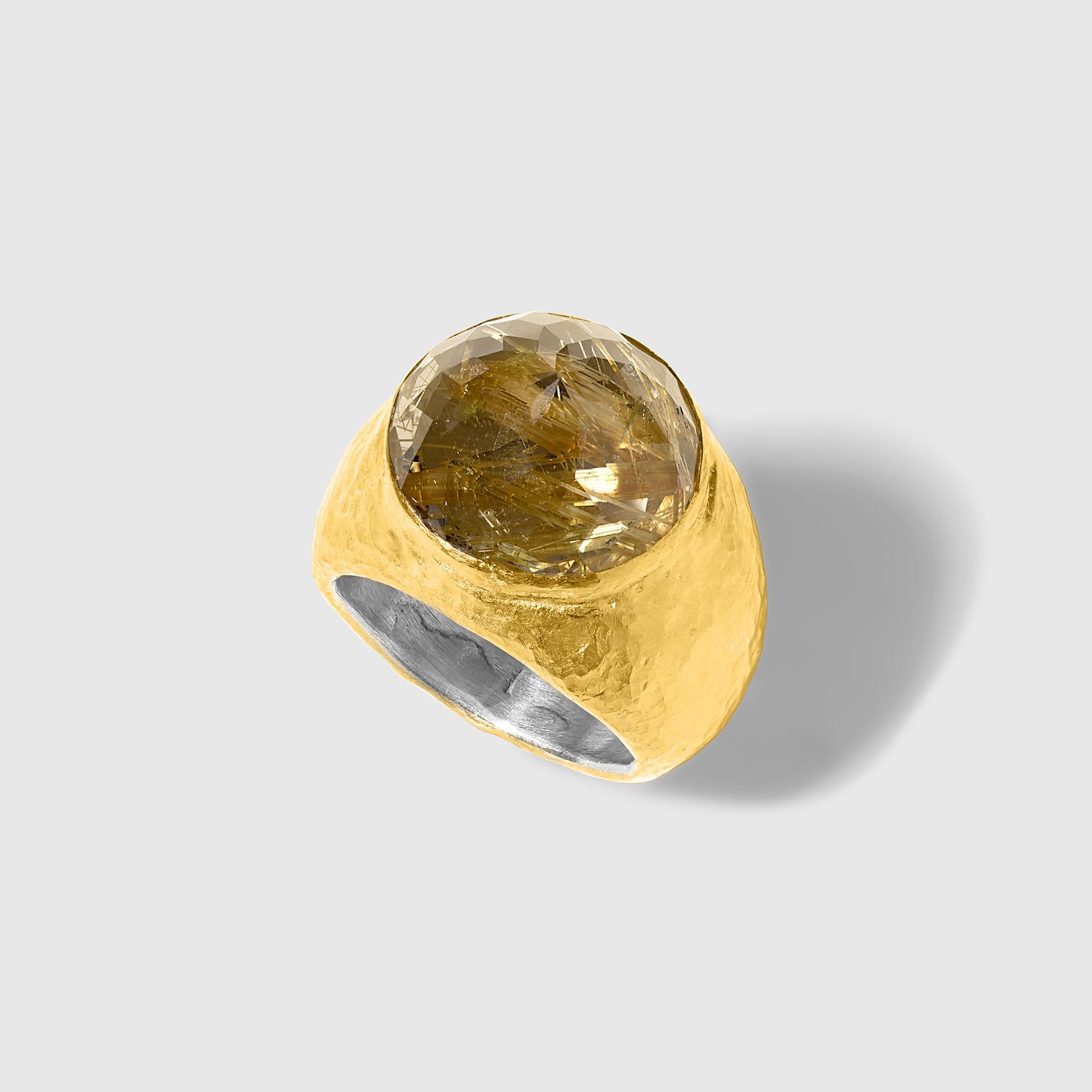 Round Cut 14 Carat Rutilated Quartz, Statement Cocktail Ring Faceted Pointed Golden Quartz For Sale