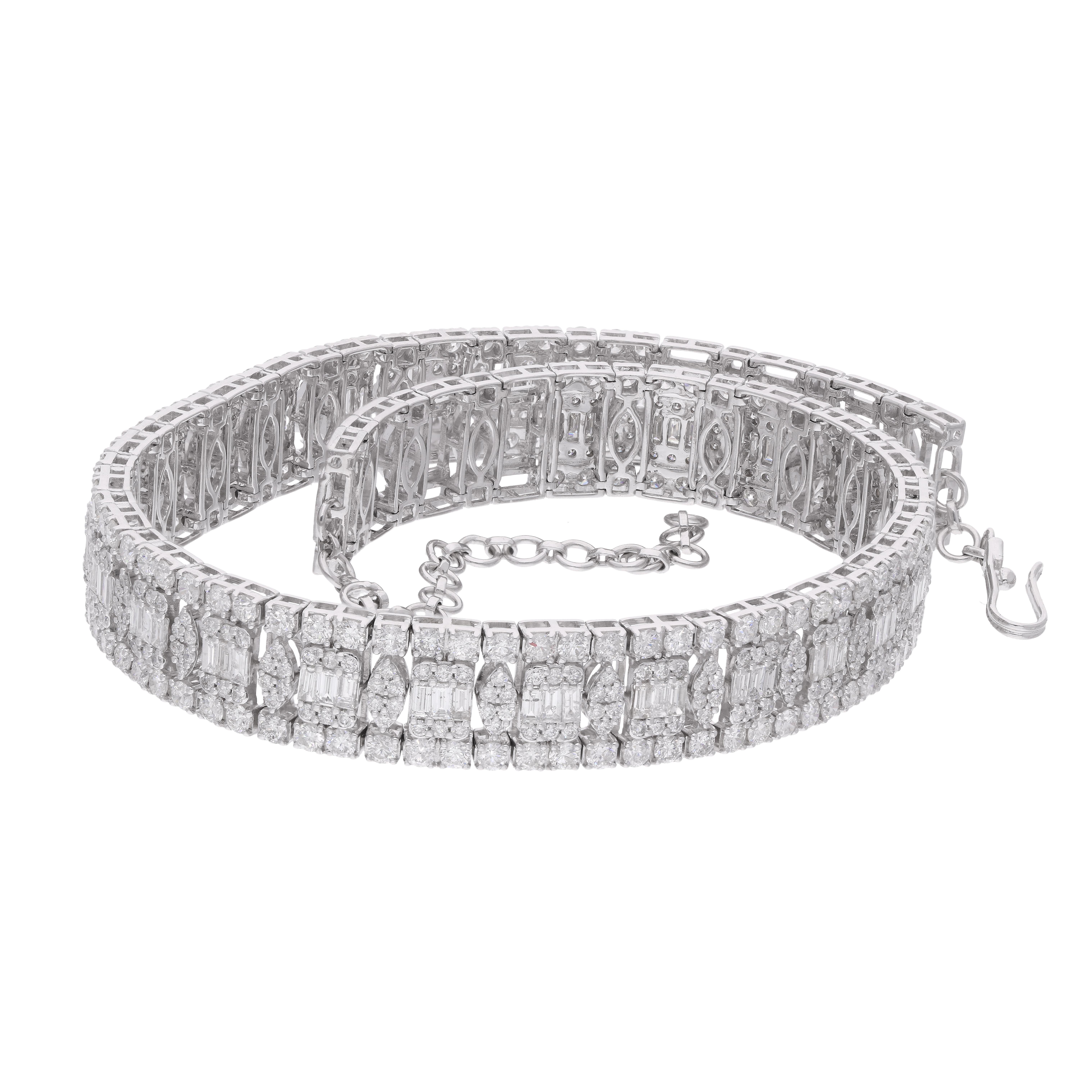 Moderno 14 Carati SI/H Baguette Round Brilliante Taglio Collana di diamanti in oro bianco 14 carati in vendita