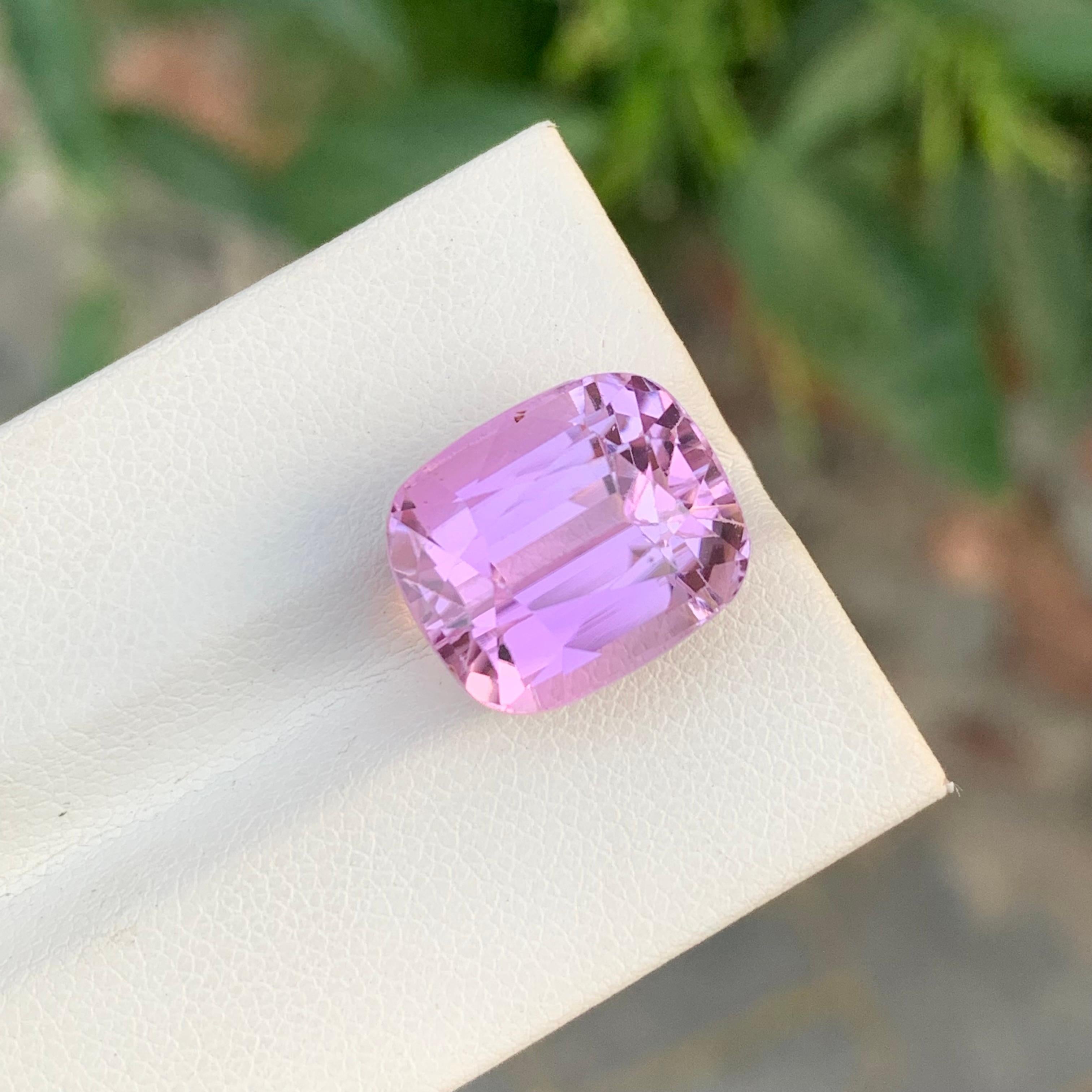 Arts and Crafts 14 Carati di splendida Kunzite rosa sfusa a forma di cuscino per la creazione di gioielli in vendita