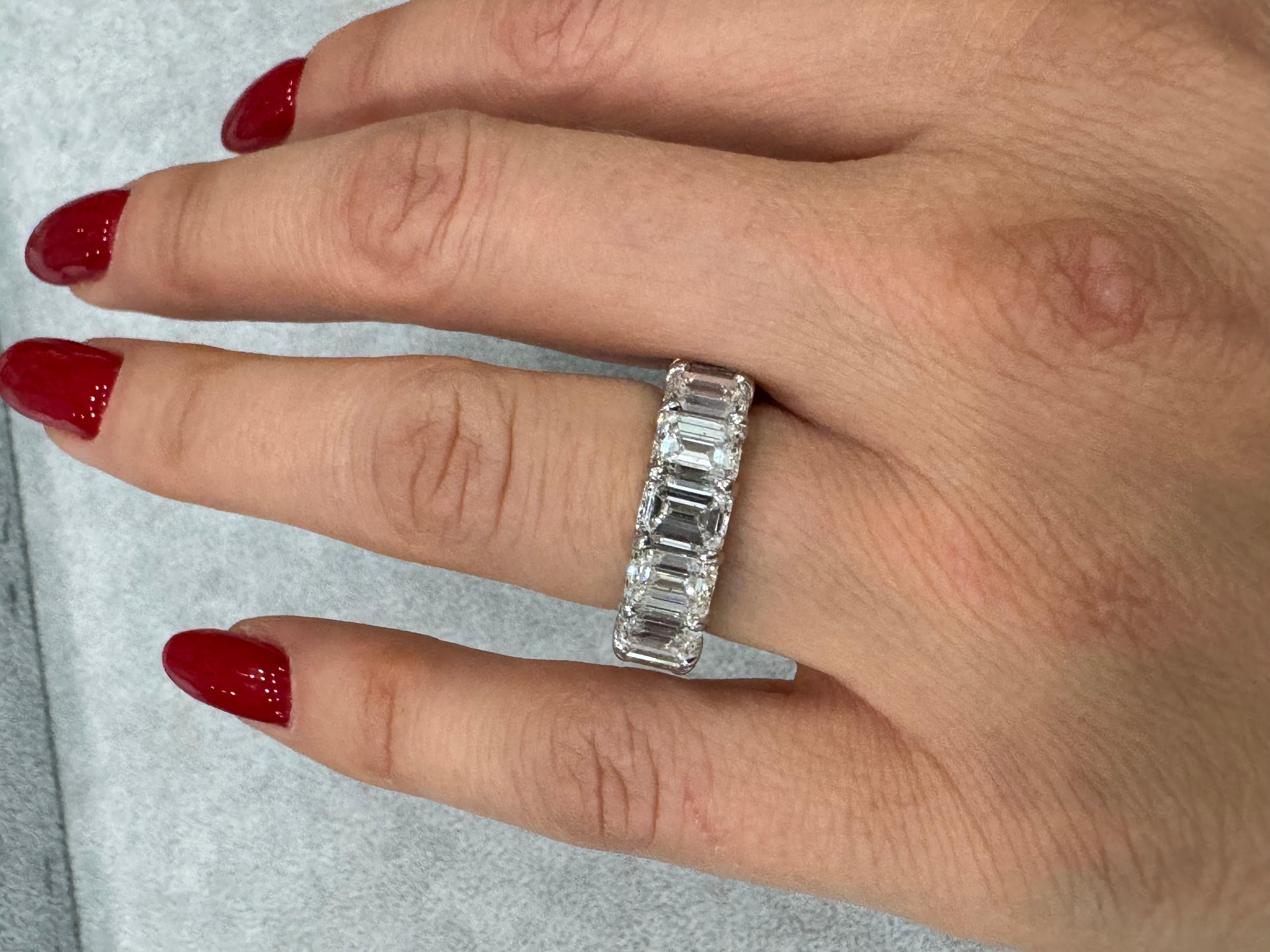 14 Carat Total Weight 1ct Each Emerald Cut Eternity Band ALL GIA Certified For Sale 1