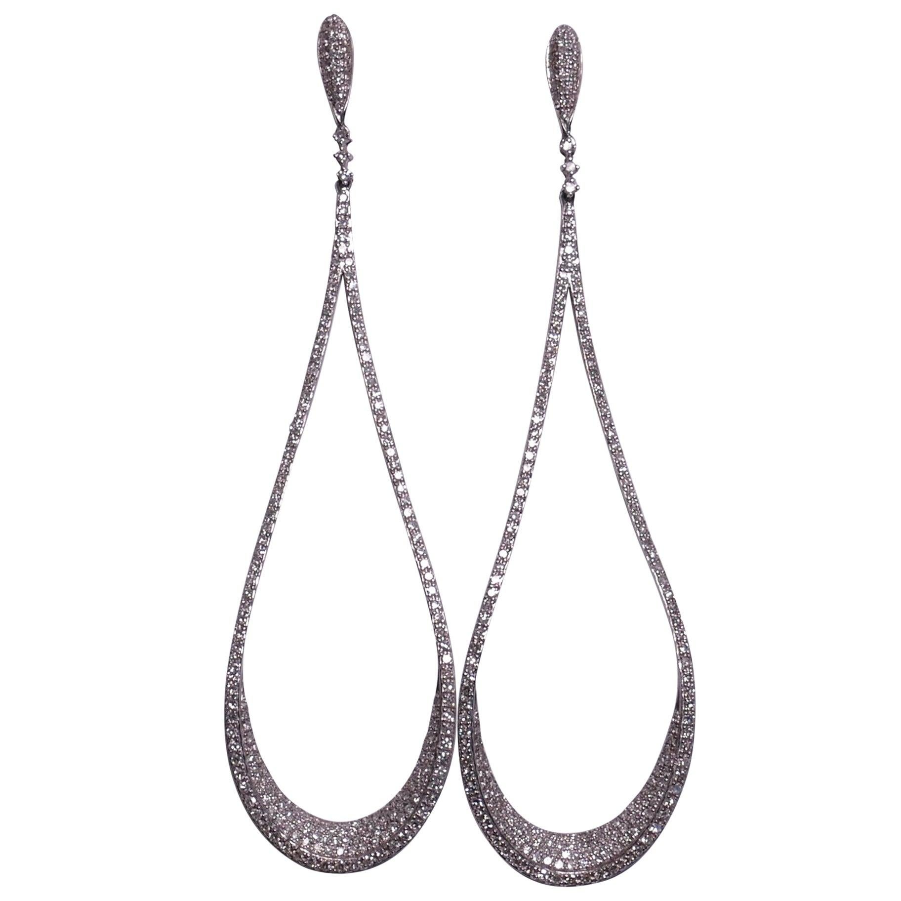14 Carat White Gold 420 Diamond Long Drop Earrings For Sale