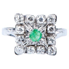 14 carat white gold ring - 0.16 carat emerald and 0.72 carat diamonds