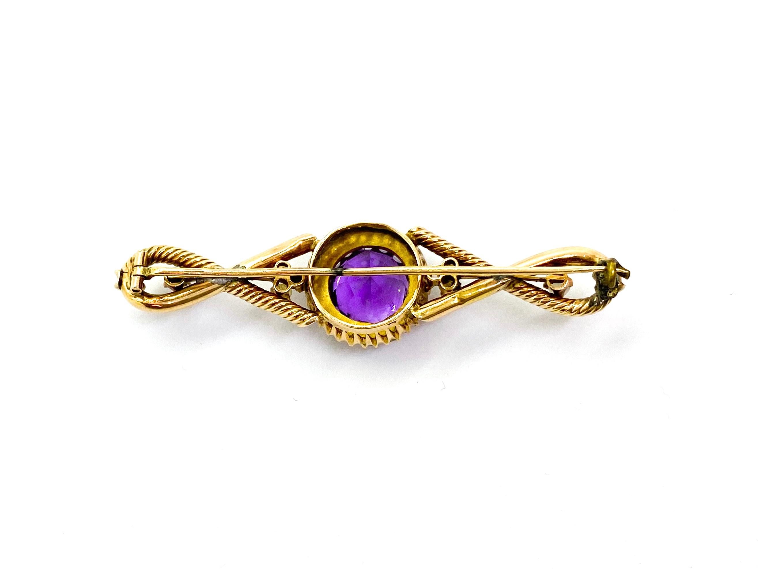 14 Carat Yellow Gold Amethyst Pearls Russia Brooch In Fair Condition For Sale In Orimattila, FI