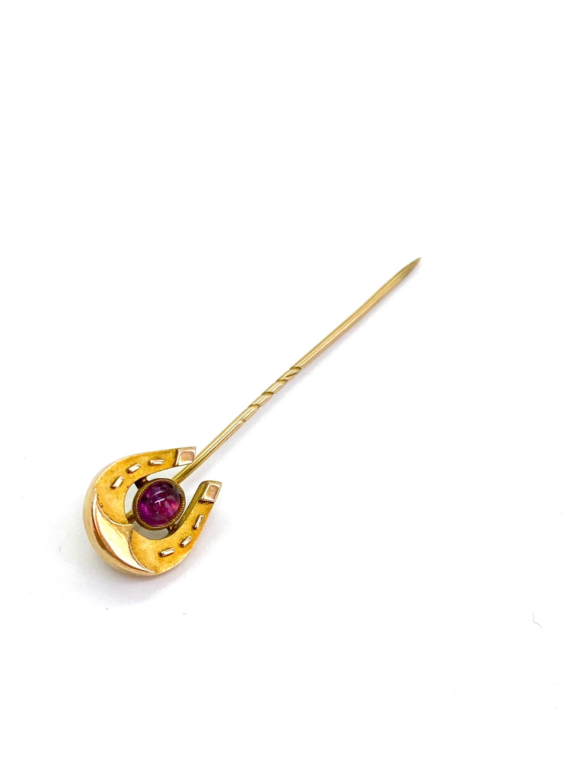 Round Cut 14 Carat Yellow Gold Garnet Russia Horseshoe Stickpin For Sale