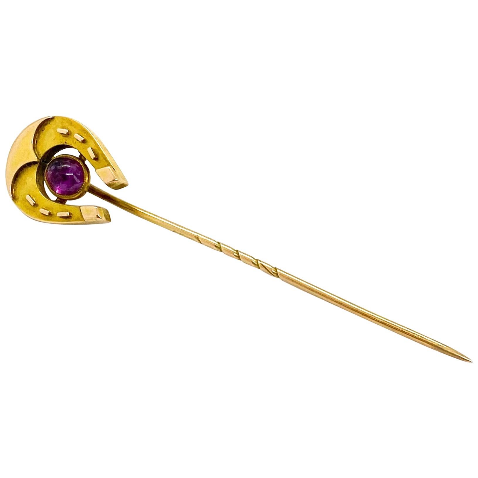14 Carat Yellow Gold Garnet Russia Horseshoe Stickpin For Sale