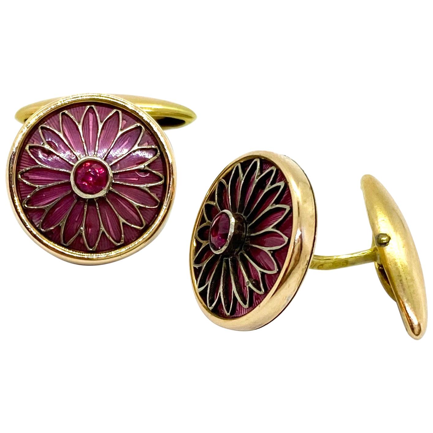 14 Carat Yellow Gold Guilloche Enamel NV Russia Red Stone Cufflinks
14k, Russian Gold Stamp 56, NV
Around 1819, probably Moscow
Diameter 1.8cm
A small dent on the back of the jewelry.