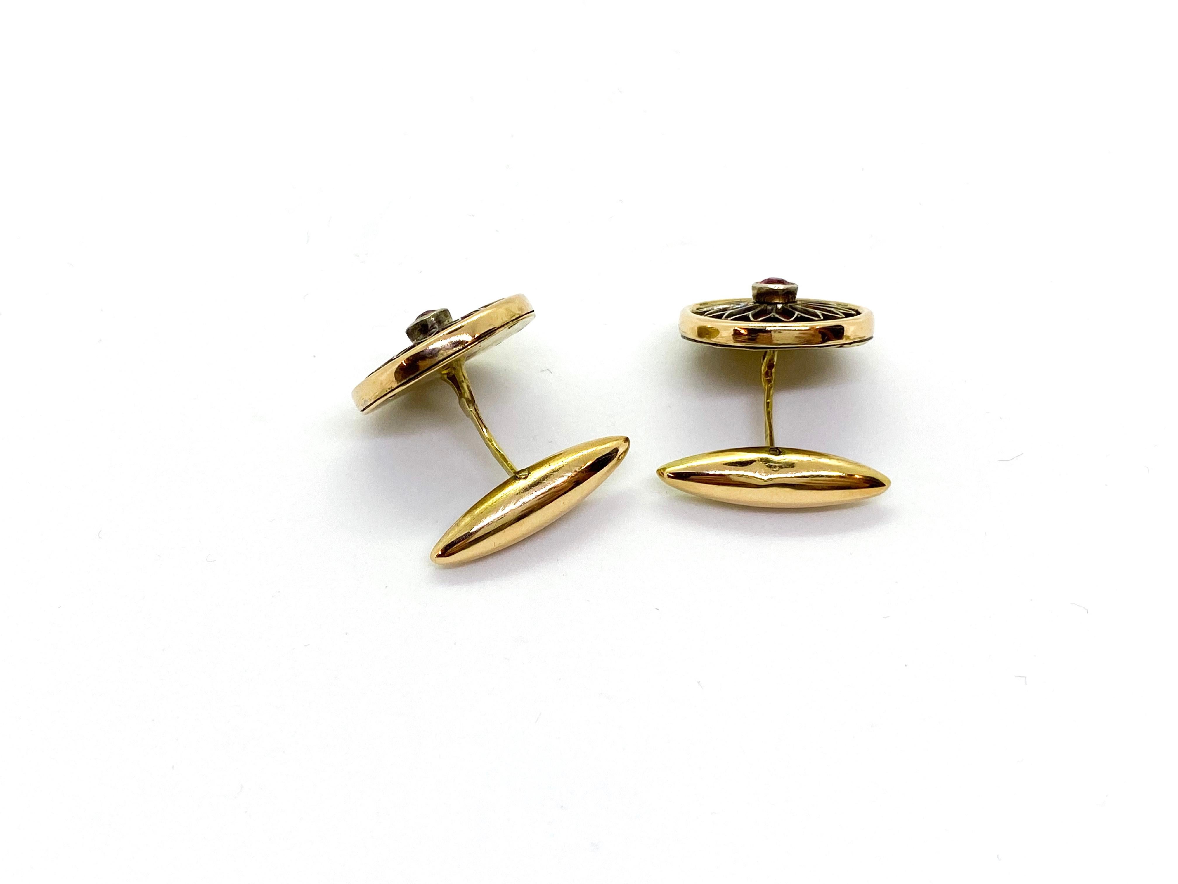 14 Carat Yellow Gold Guilloche Enamel NV Russia Red Stone Cufflinks For Sale 1