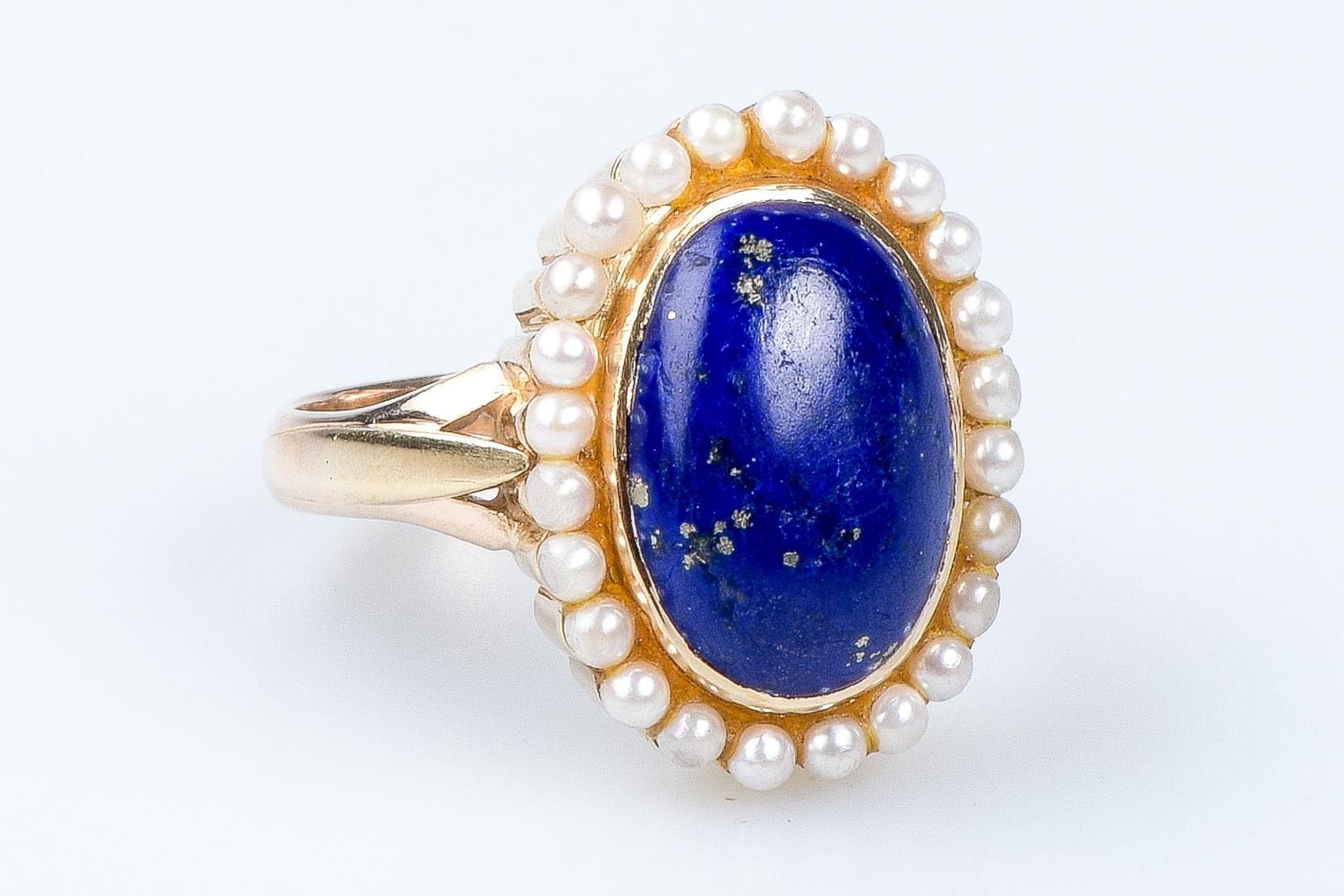 Women's 14 carat yellow gold lapis lazuli and pearls ring For Sale