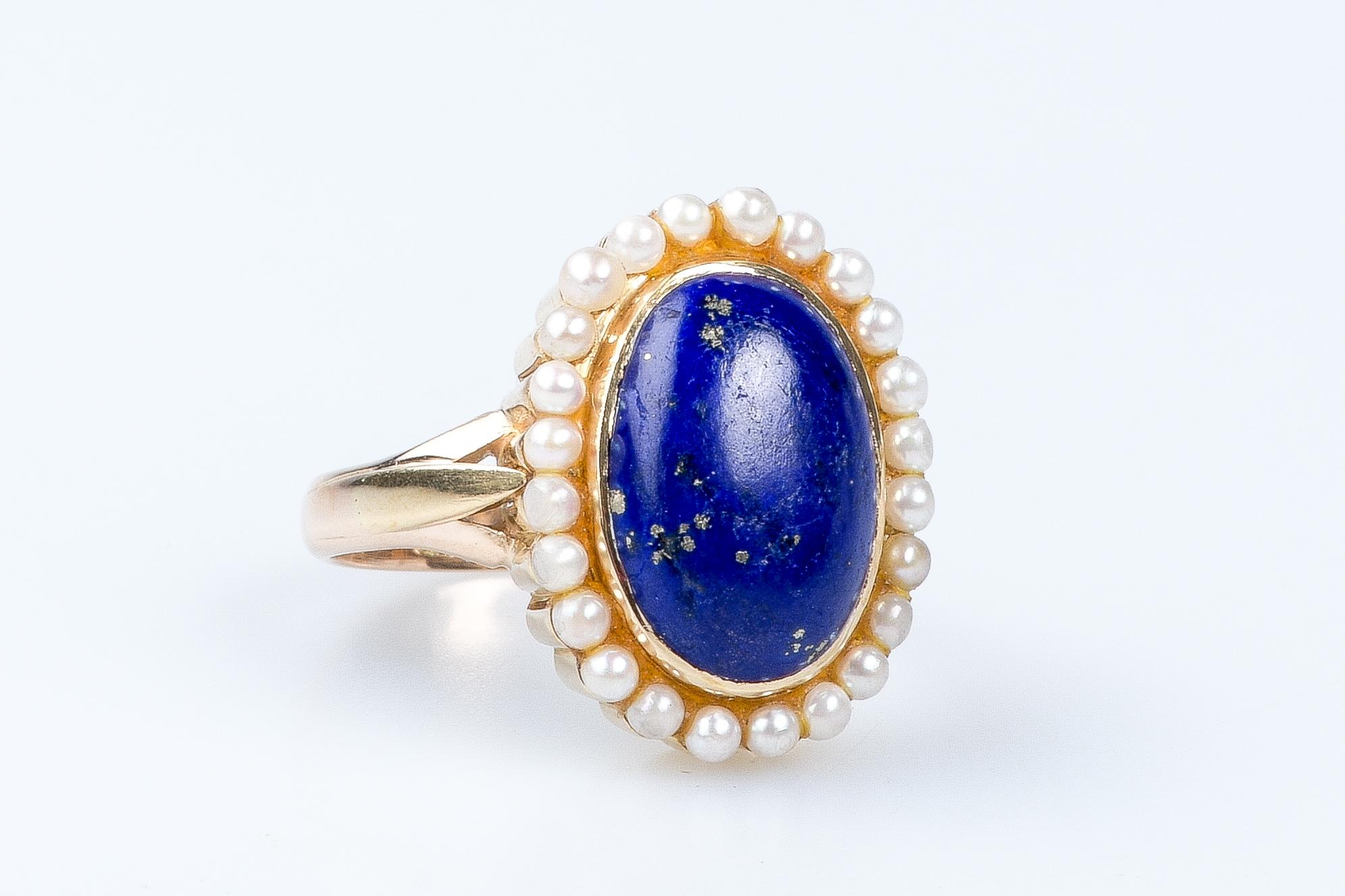 14 carat yellow gold lapis lazuli and pearls ring For Sale 1