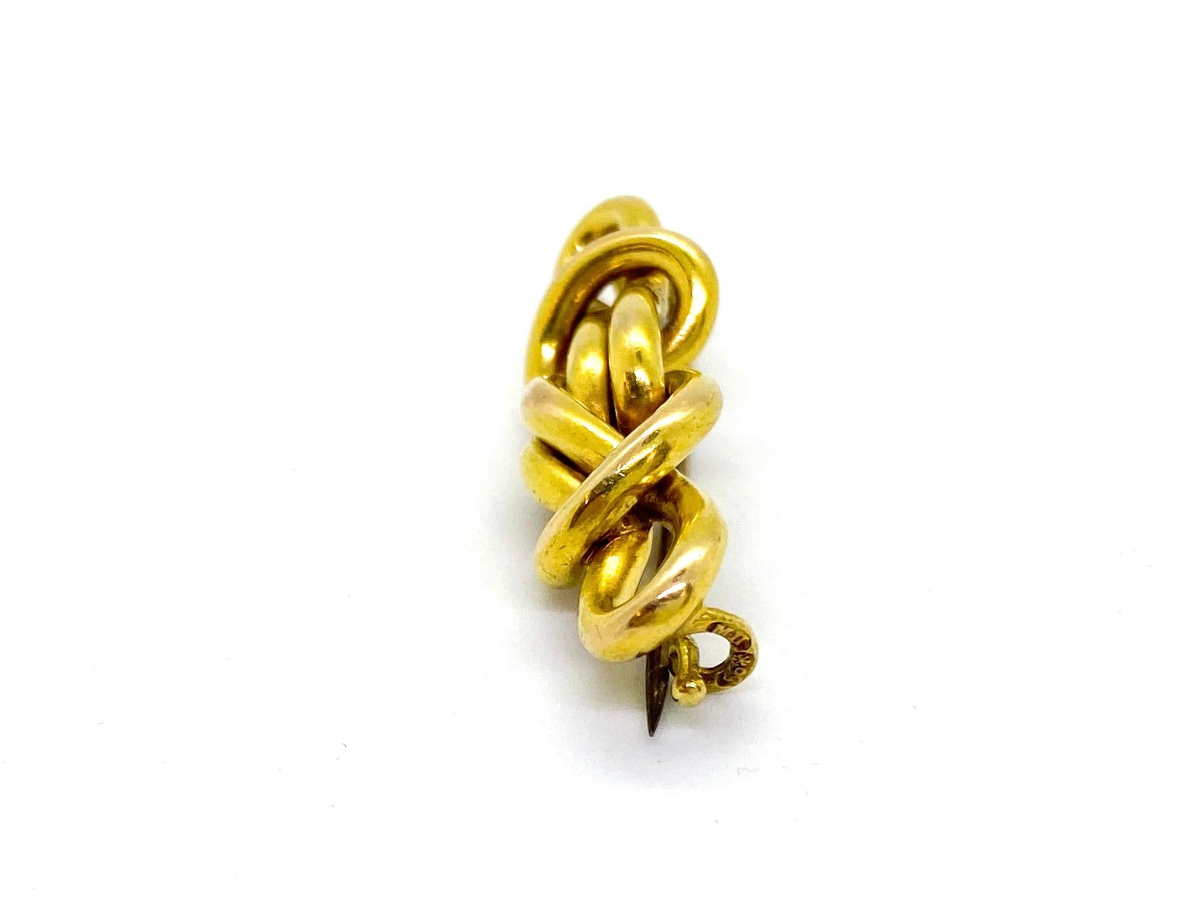 Women's or Men's 14 Carat Yellow Gold Mikhail Perchin Fabergé Knot Brooch Russia For Sale