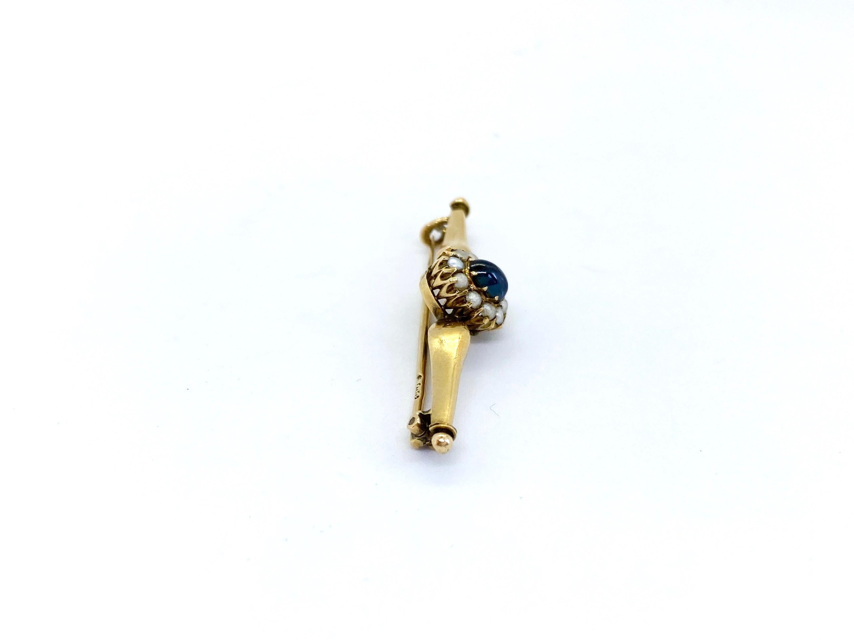 14 Carat Yellow Gold Russia 1.05 Carat Sapphire Pearls Brooch In Good Condition For Sale In Orimattila, FI