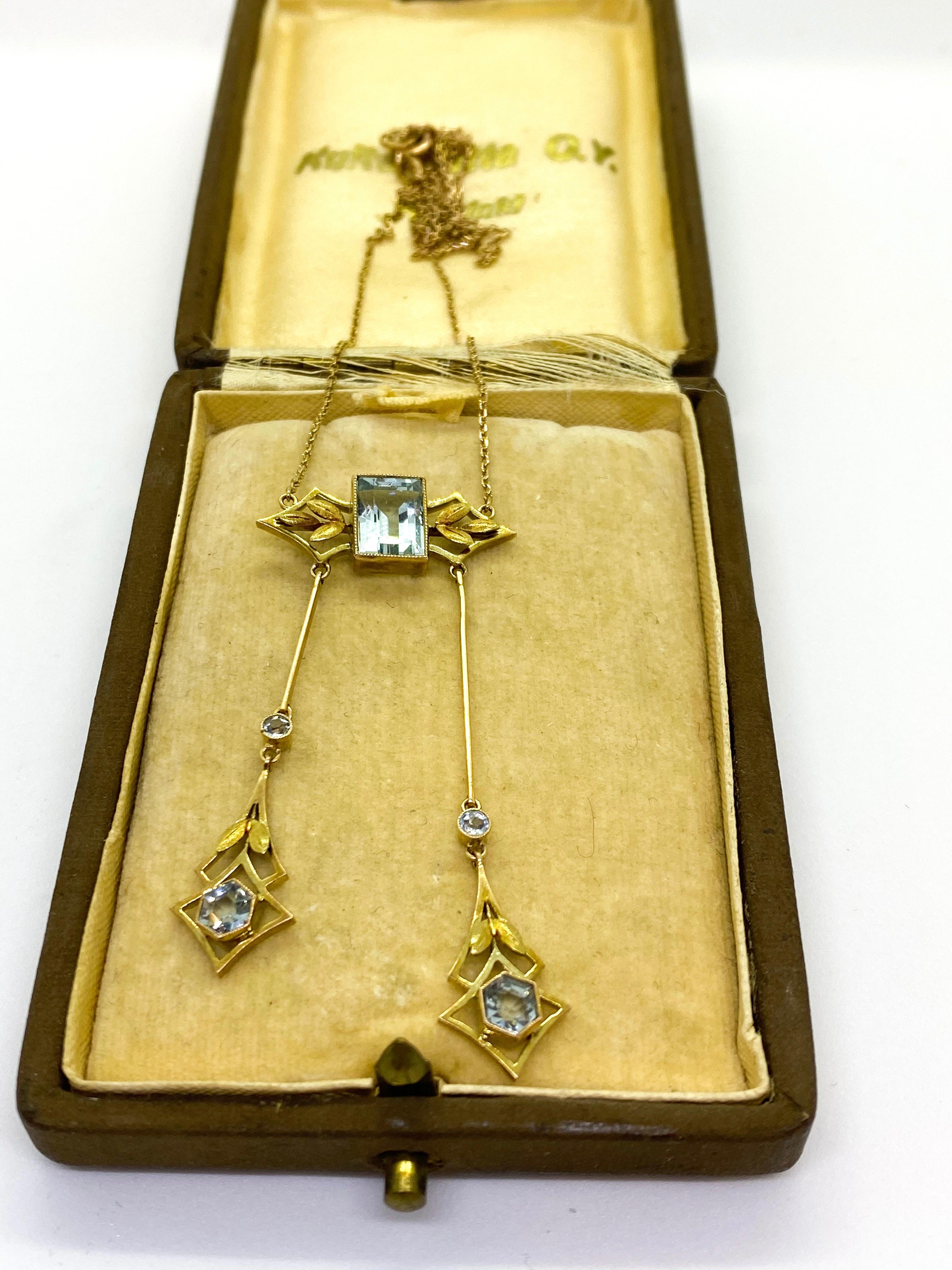 Square Cut 14 Carat Yellow Gold Art Deco Aquamarine Pendant Necklace For Sale