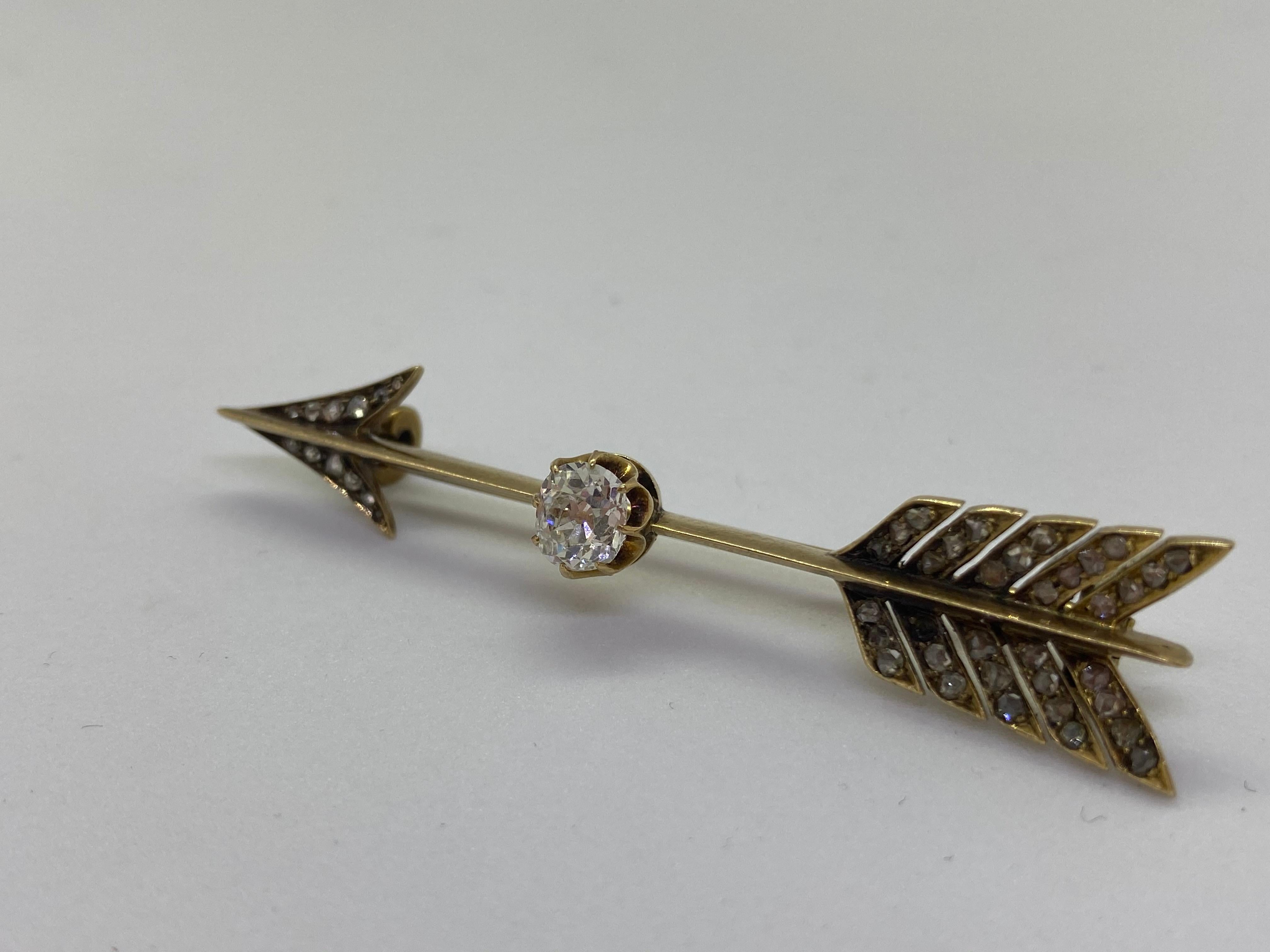 Women's or Men's 14 Karat Yellow Gold Russia Rose Cut Stones Diamond Arrow Brooch For Sale