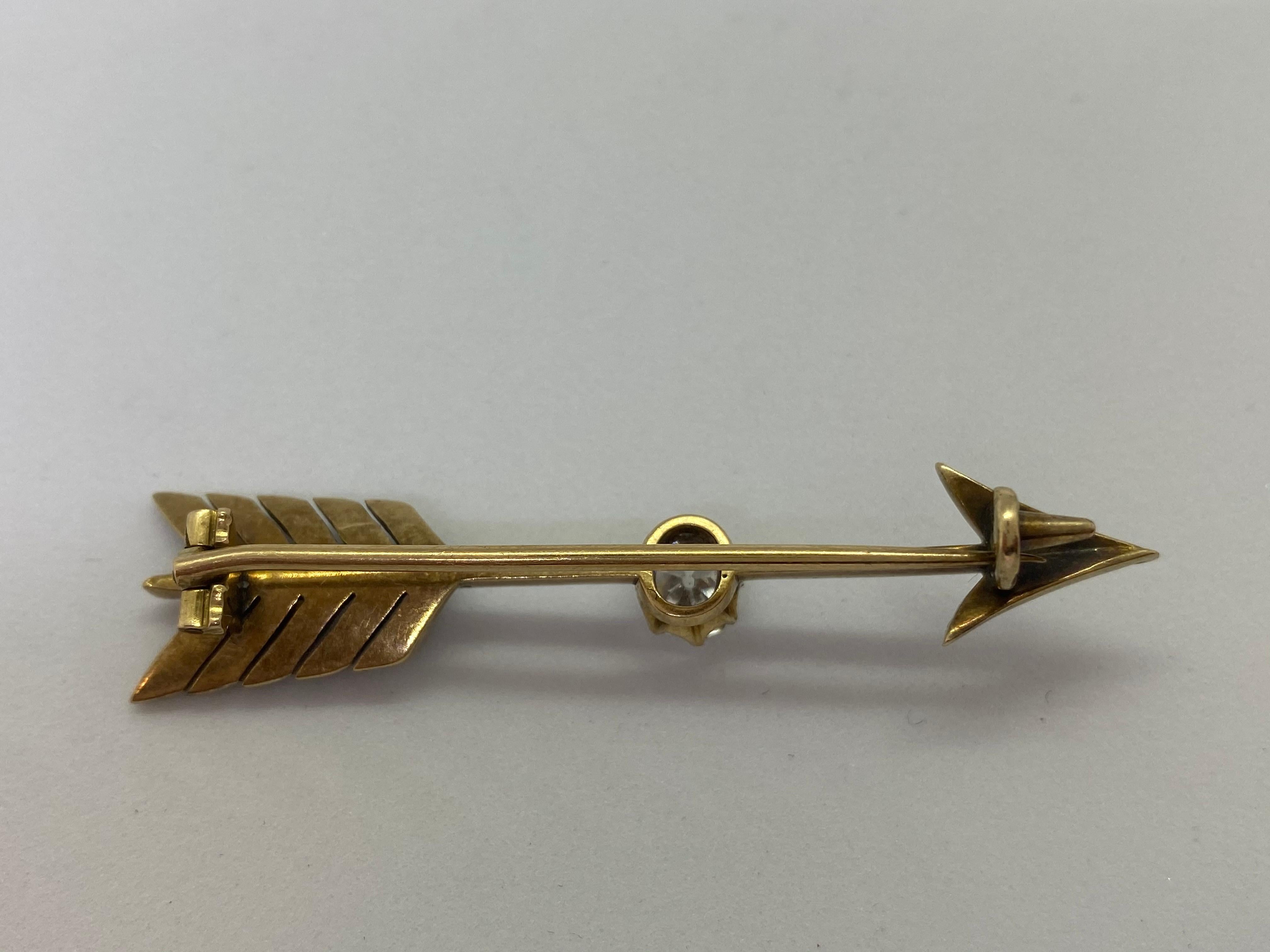 14 Karat Yellow Gold Russia Rose Cut Stones Diamond Arrow Brooch For Sale 2