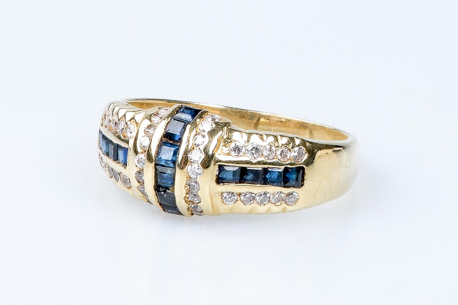 14 carat yellow gold sapphires ring  For Sale 3