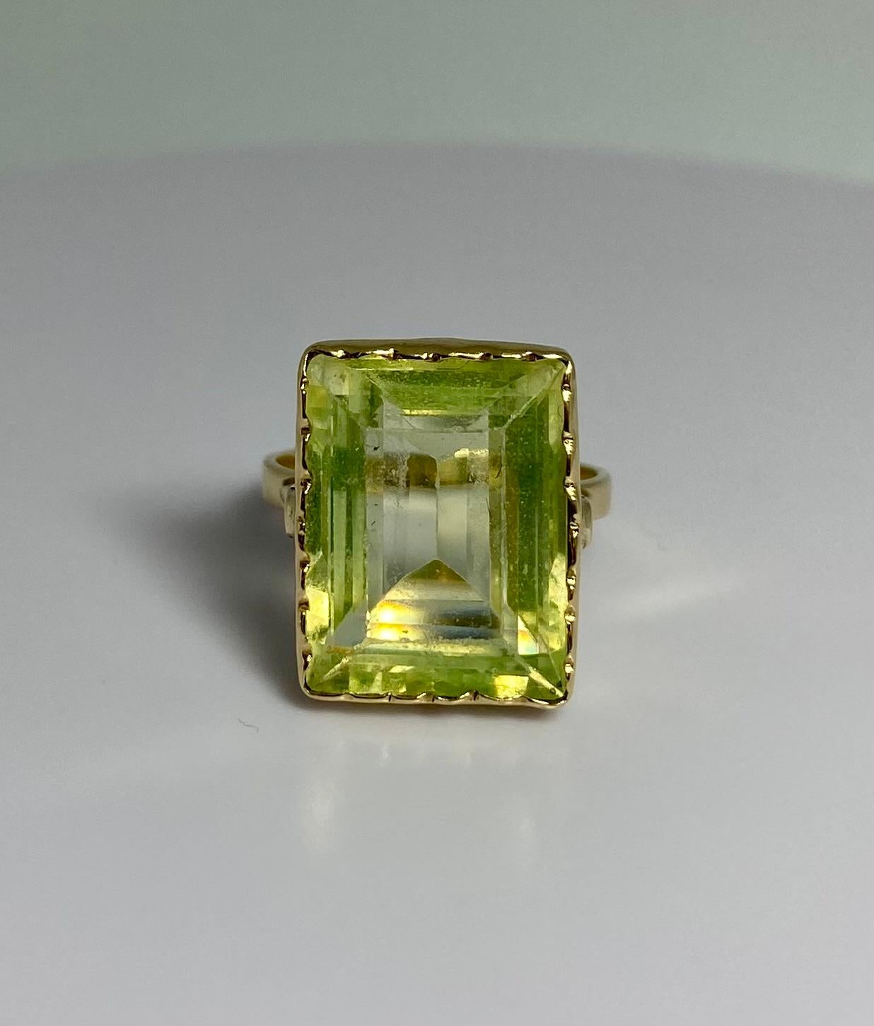 14 Carat Yellow Golden Ring with a Big Lemon Quartz of 5 Carat For Sale ...
