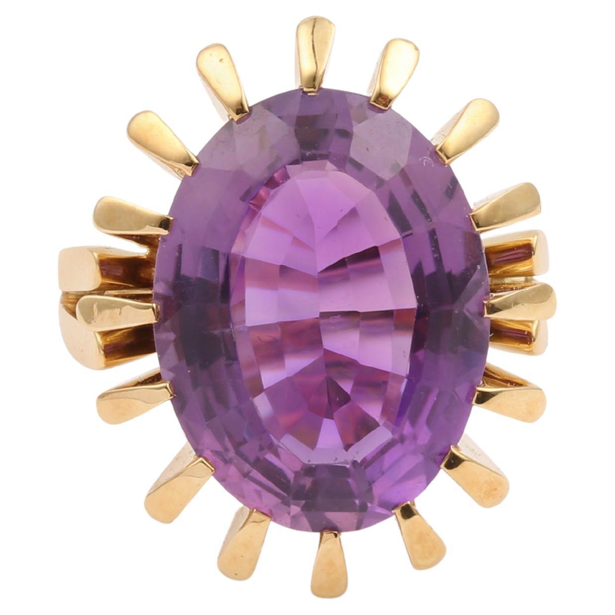 Oval 14 Carats Amethyst 18 Carats Yellow Gold Cocktail Ring For Sale