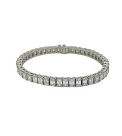 14 Carats Emerald Cut Diamond and Platinum Tennis Bracelet